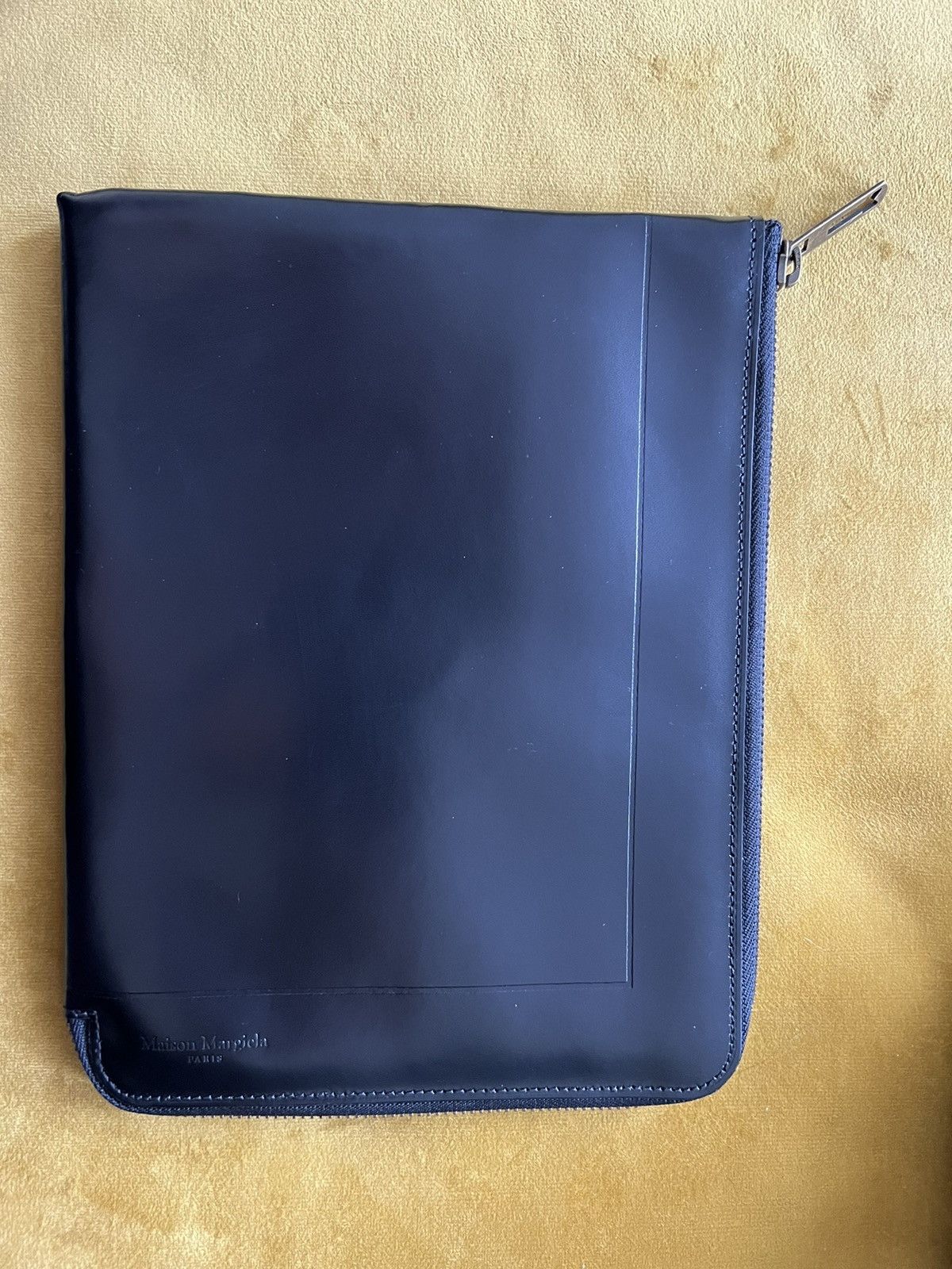 Maison Margiela €350 glossy black leather organizer, made in Italy Size ONE SIZE - 10 Thumbnail