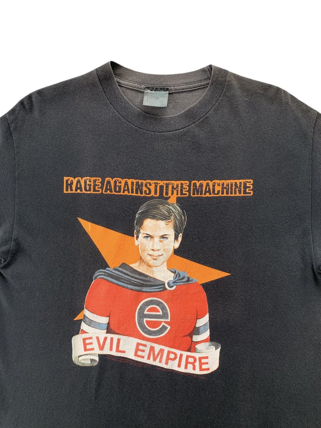 Rage Against The Machine Vintage 90s Rage Against The Machine Evil Empire T-Shirt Size US M / EU 48-50 / 2 - 3 Thumbnail
