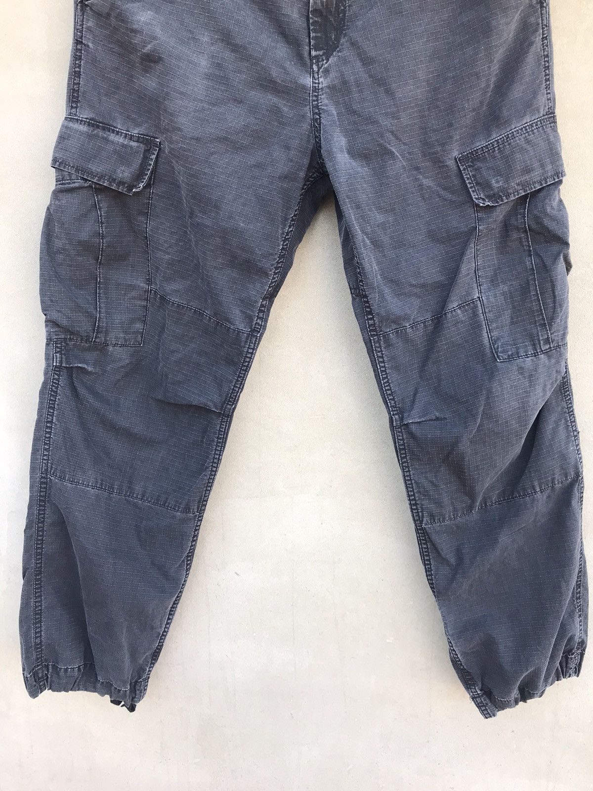 Carhartt × Carhartt Wip × Vintage ‼️BIG SALE‼️ 🖤Vintage Carhartt WIP Cargo Pants 36x32 Travis Size US 36 / EU 52 - 6 Thumbnail