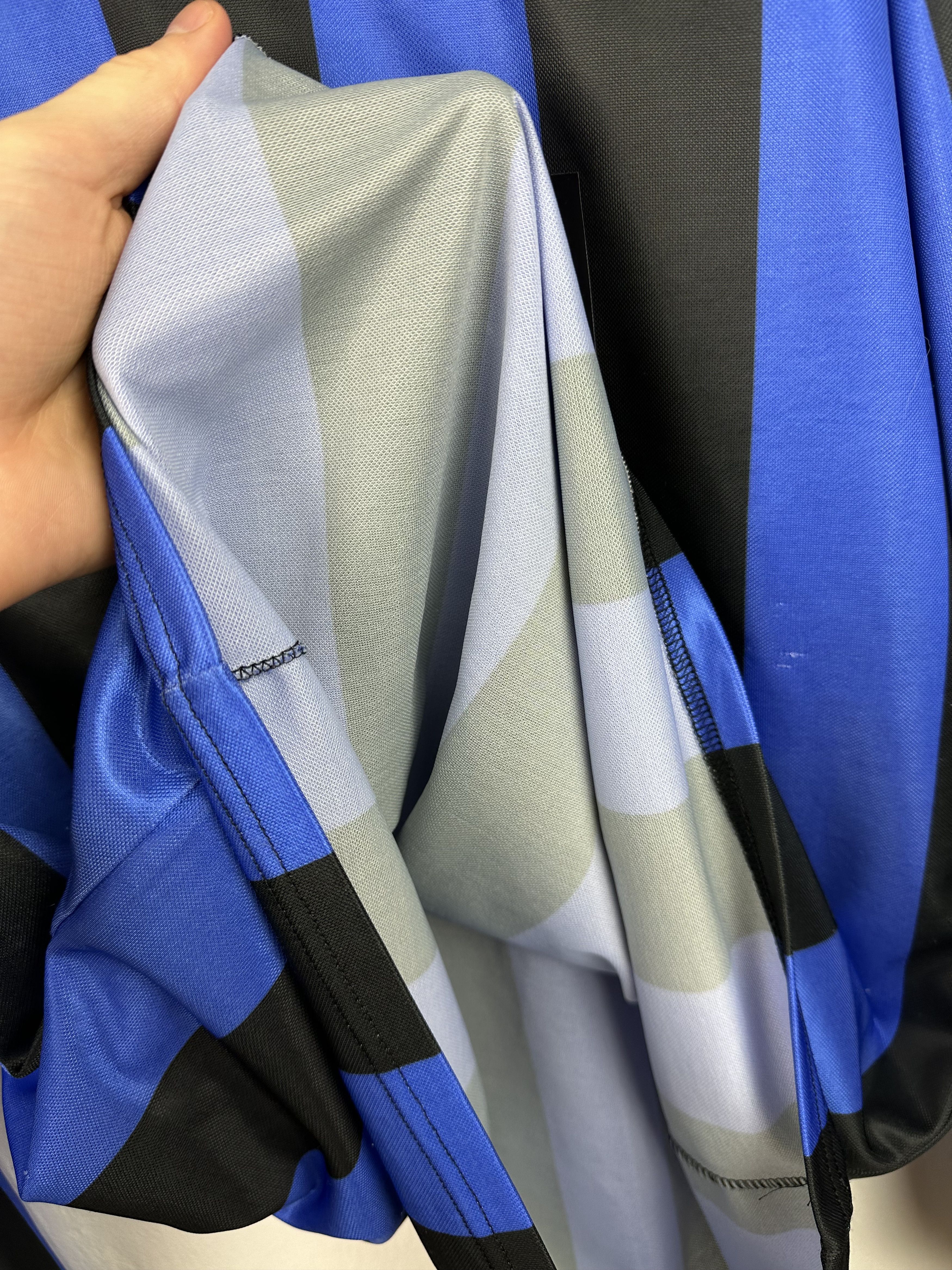 Vintage Internazionale Home football shirt 1988 Soccer Jersey Rare Size US L / EU 52-54 / 3 - 9 Thumbnail