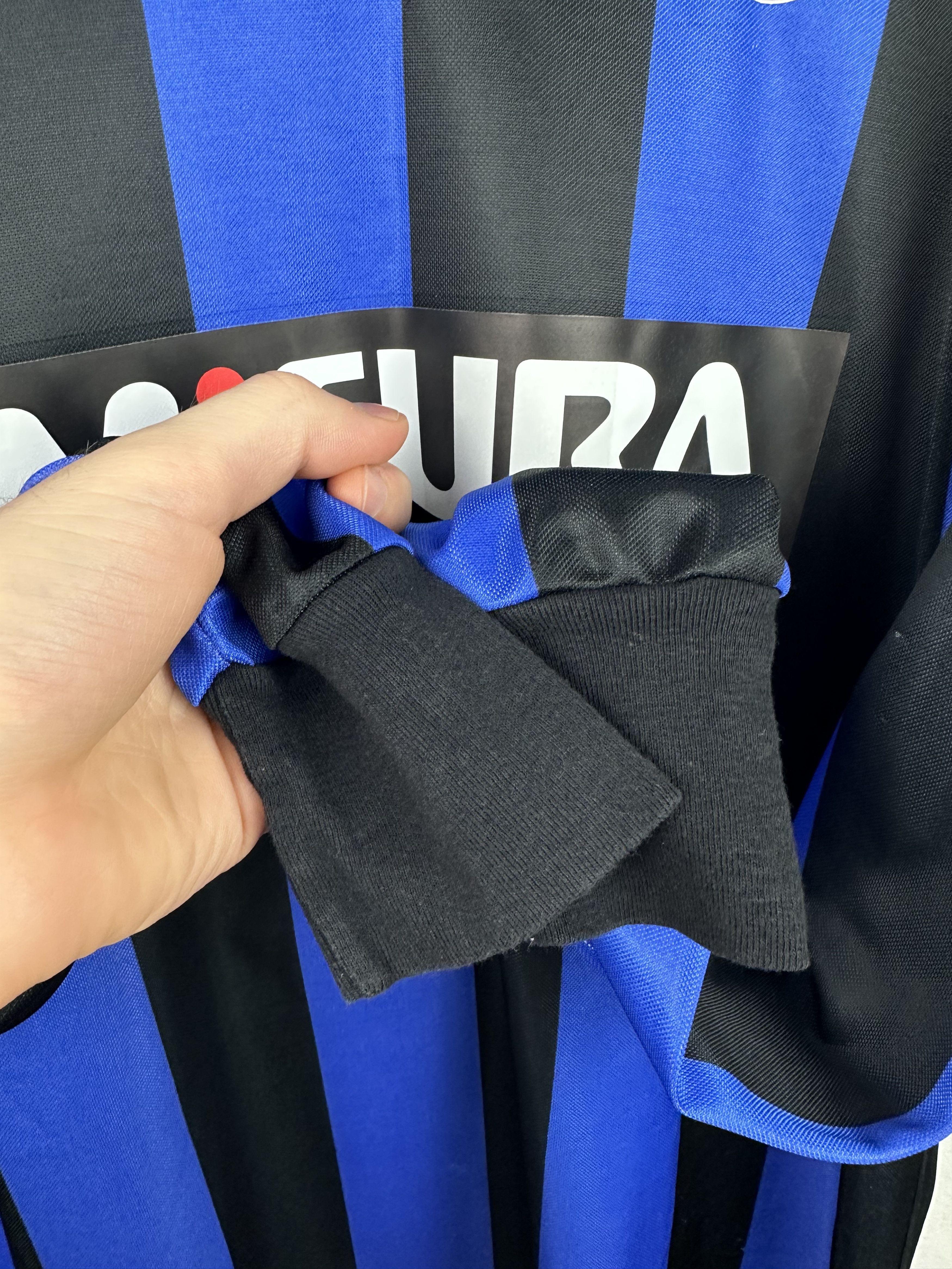 Vintage Internazionale Home football shirt 1988 Soccer Jersey Rare Size US L / EU 52-54 / 3 - 6 Thumbnail