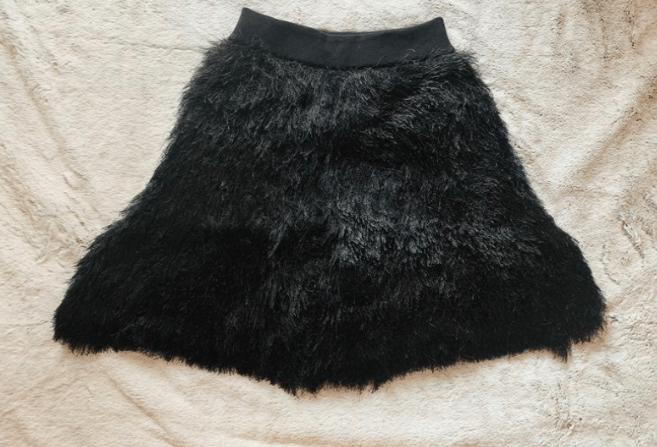 Helmut Lang Helmut Lang NWOT textured fringe mini skirt Size 25" / US 0 / IT 36 - 1 Thumbnail