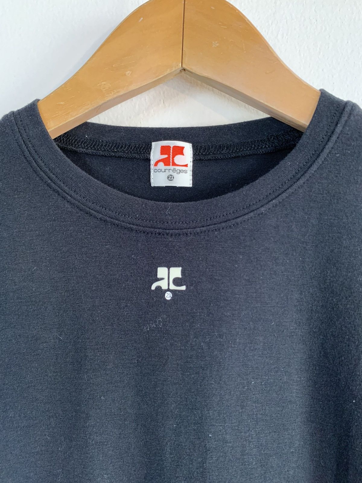 Courreges Courreges Logo T-Shirt. Size M / US 6-8 / IT 42-44 - 11 Thumbnail