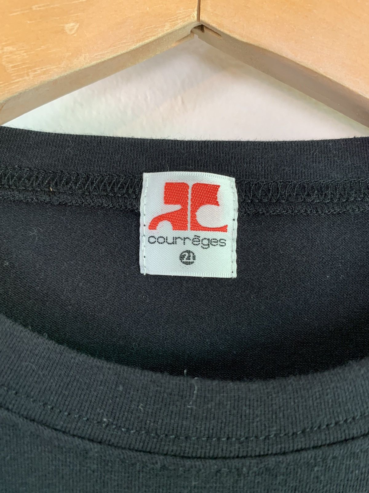 Courreges Courreges Logo T-Shirt. Size M / US 6-8 / IT 42-44 - 3 Thumbnail