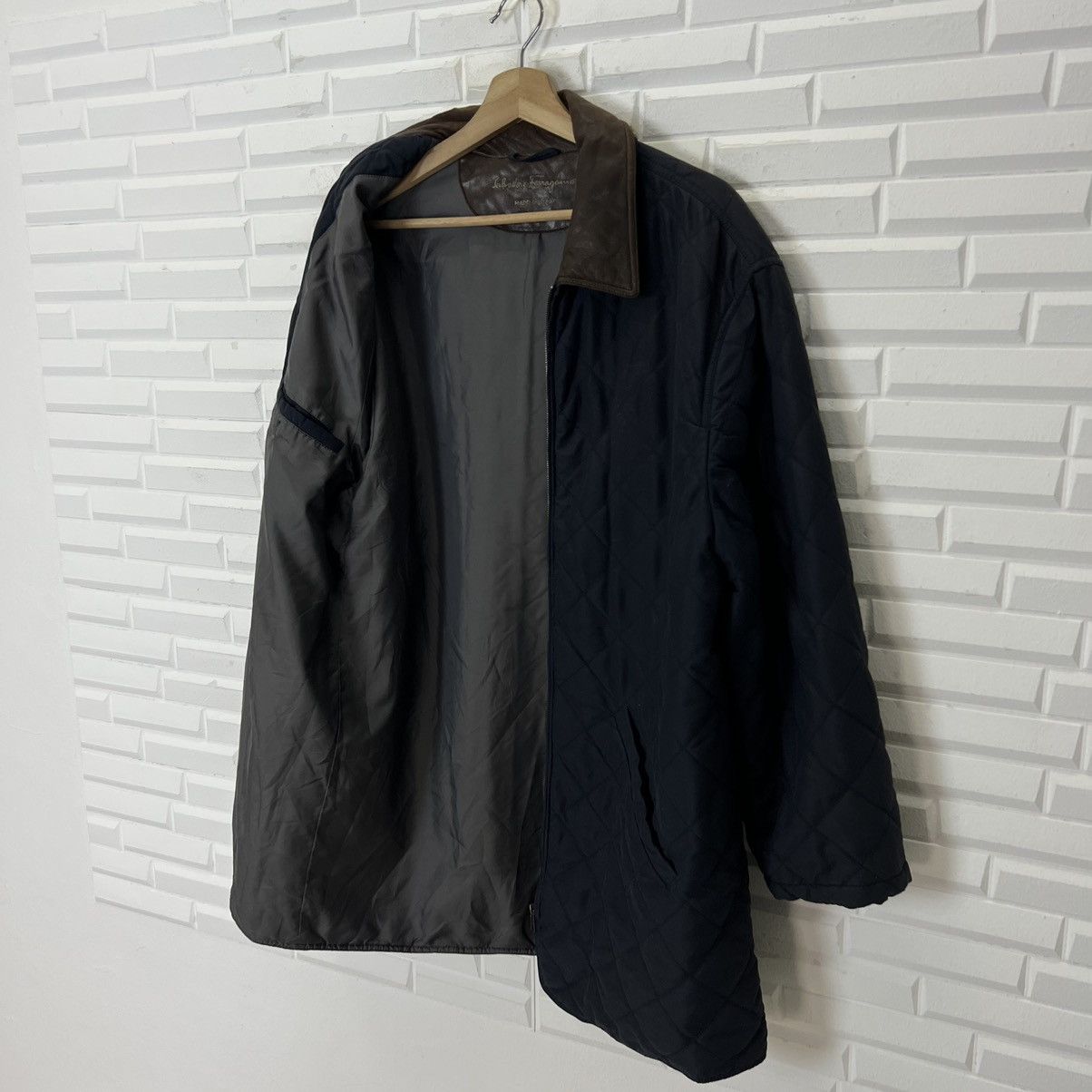Salvatore Ferragamo RARE SALVATORE FERRAGAMO MADE IN ITALY QUILTED JACKET Size US M / EU 48-50 / 2 - 10 Thumbnail