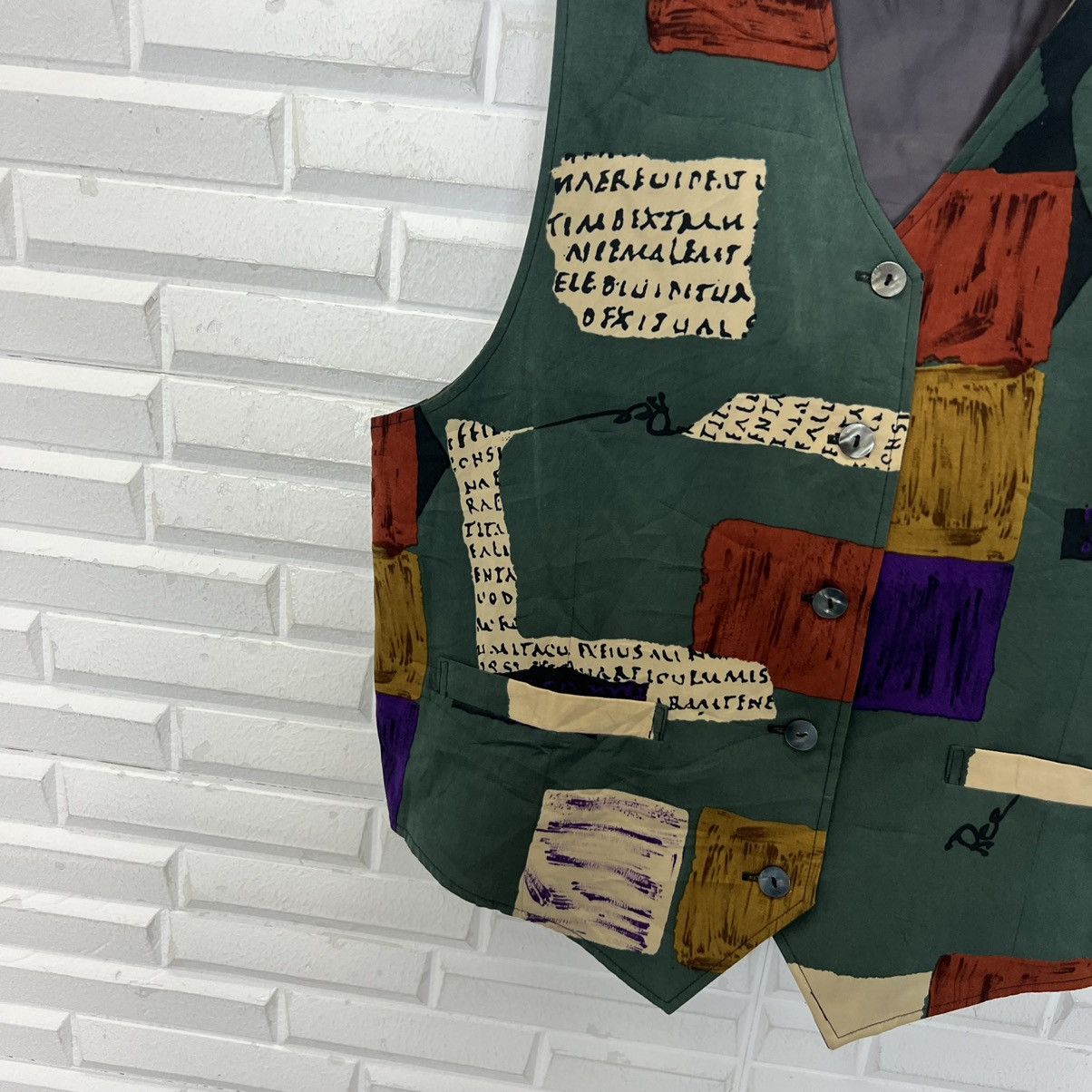 Art Comes First RARE CP COLLECTIONS VEST MULTI COLOUR Size US M / EU 48-50 / 2 - 4 Thumbnail
