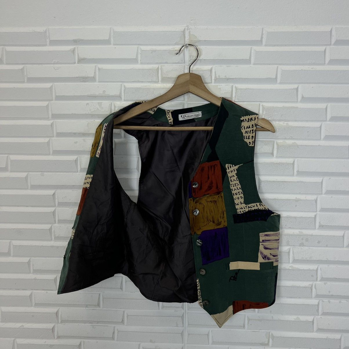 Art Comes First RARE CP COLLECTIONS VEST MULTI COLOUR Size US M / EU 48-50 / 2 - 10 Thumbnail
