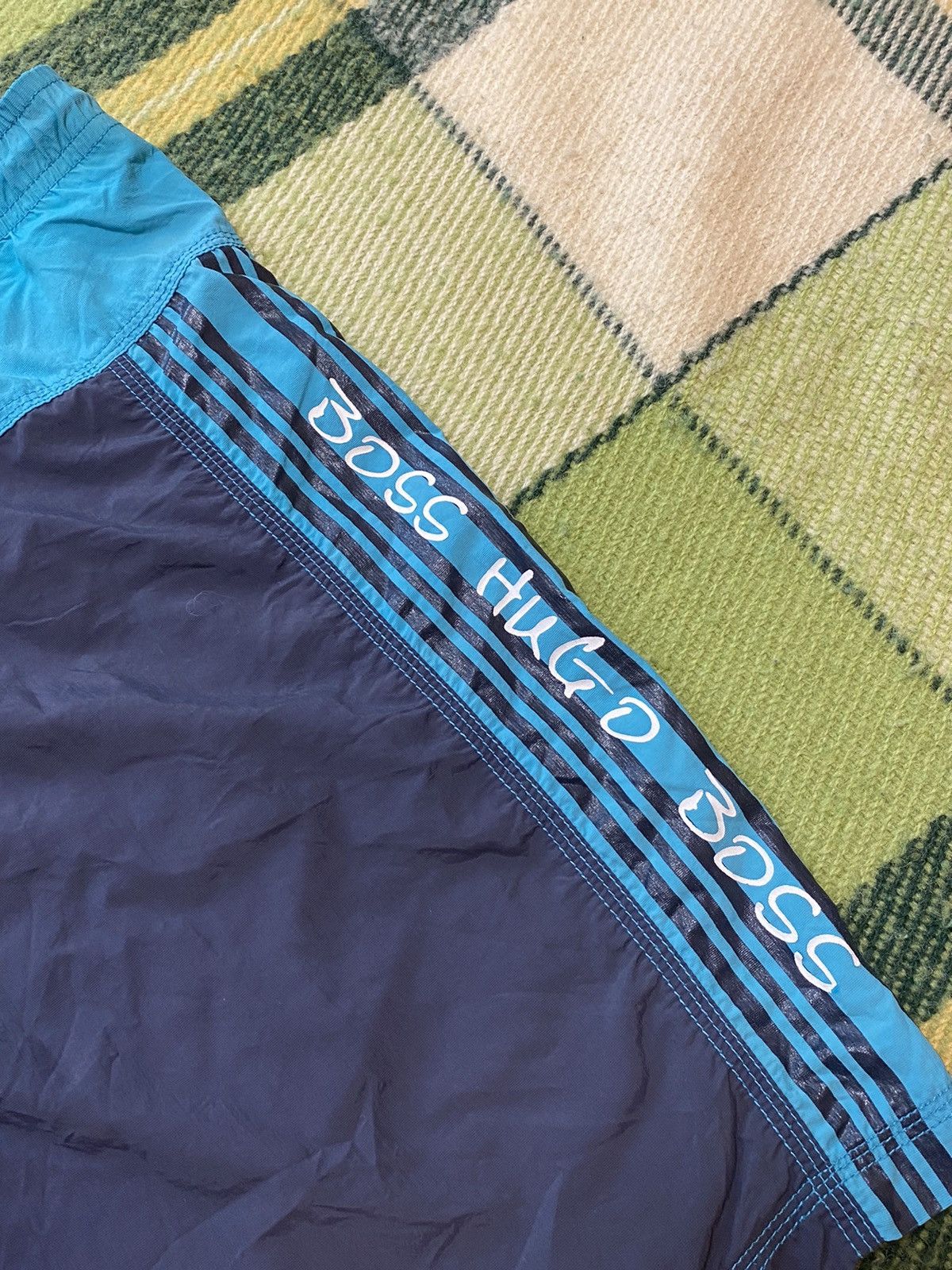 Hugo Boss Vintage Hugo Boss shorts streetwear y2k casual style size XL Size US 36 / EU 52 - 2 Thumbnail