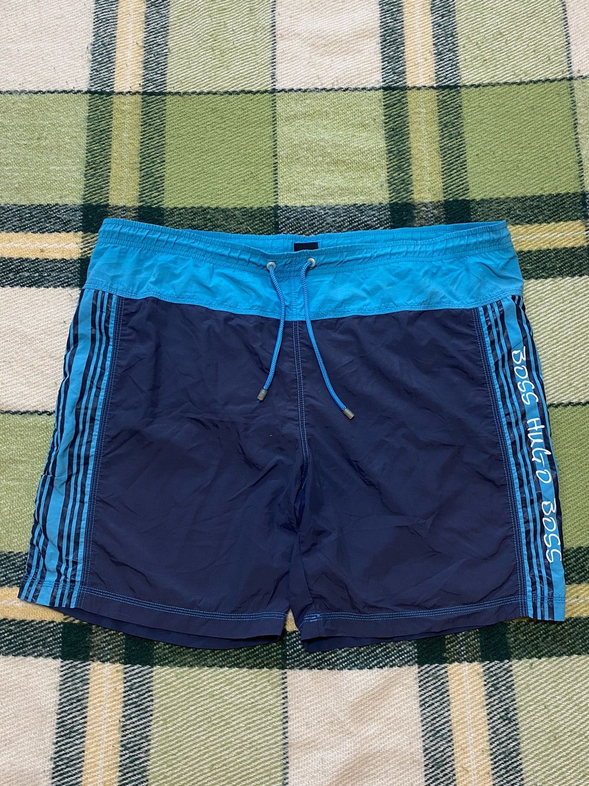 Hugo Boss Vintage Hugo Boss shorts streetwear y2k casual style size XL Size US 36 / EU 52 - 1 Thumbnail