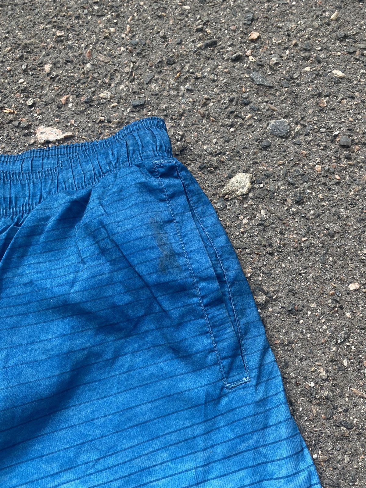 Nike Vintage Nike shorts streetwear y2k swoosh style size XXL Size US 38 / EU 54 - 3 Thumbnail