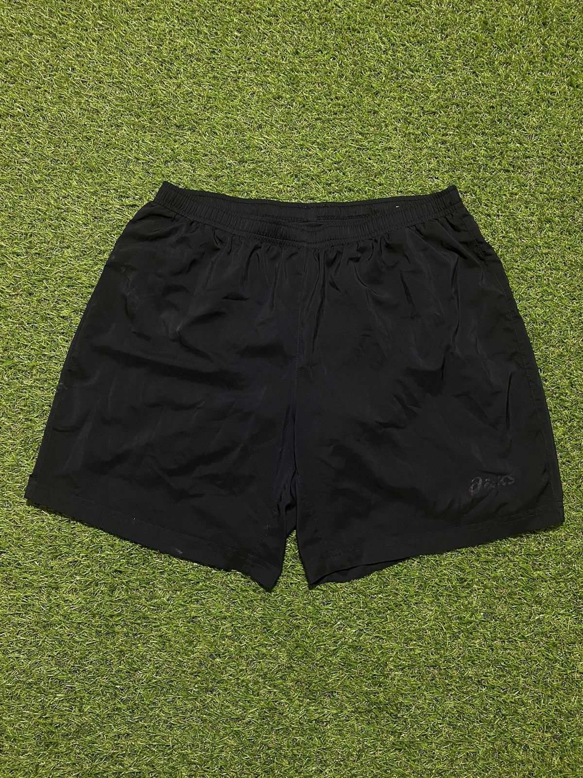 Asics Vintage Asics shorts streetwear y2k casual style size L Size US 34 / EU 50 - 1 Thumbnail