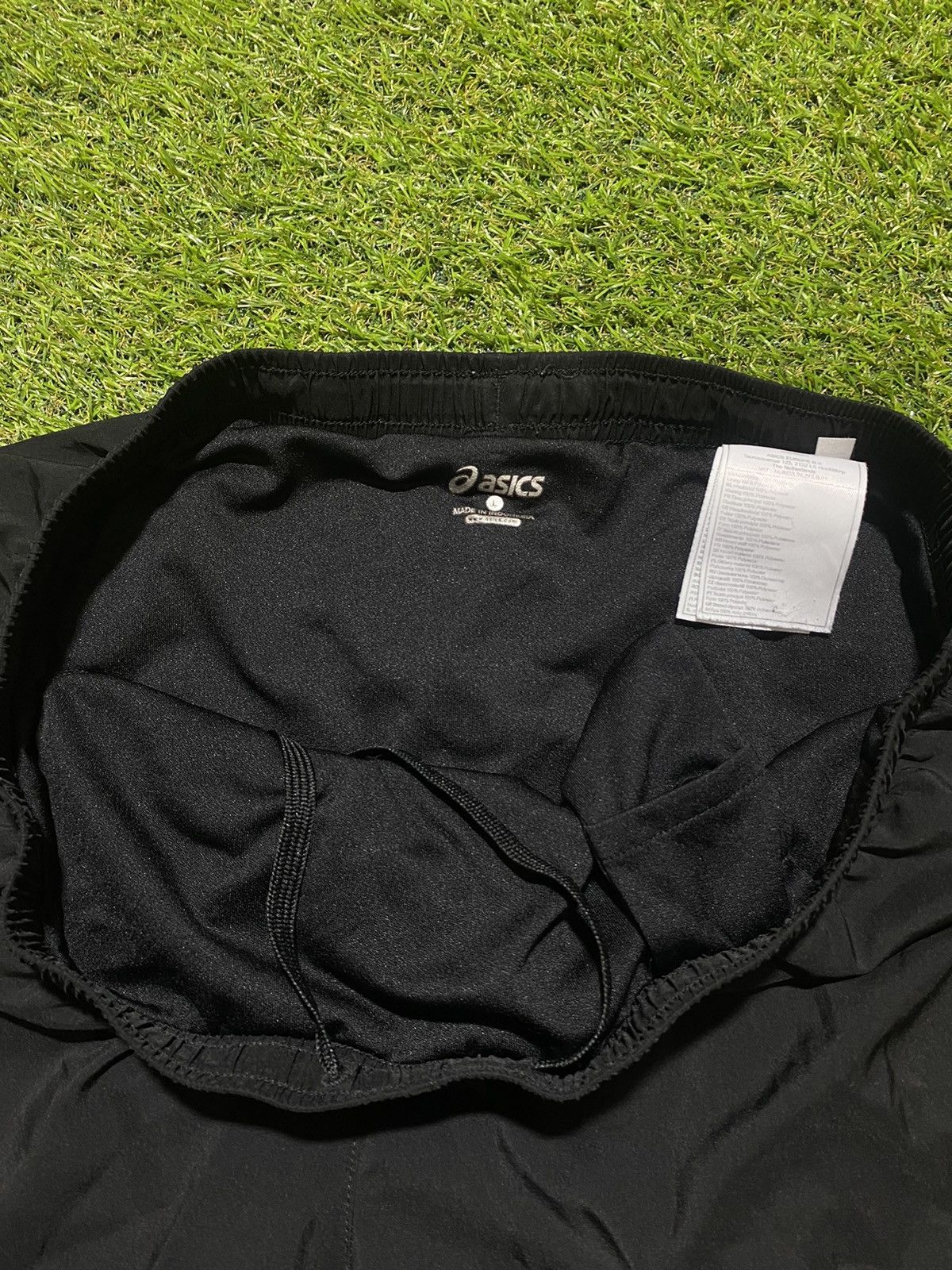 Asics Vintage Asics shorts streetwear y2k casual style size L Size US 34 / EU 50 - 3 Thumbnail