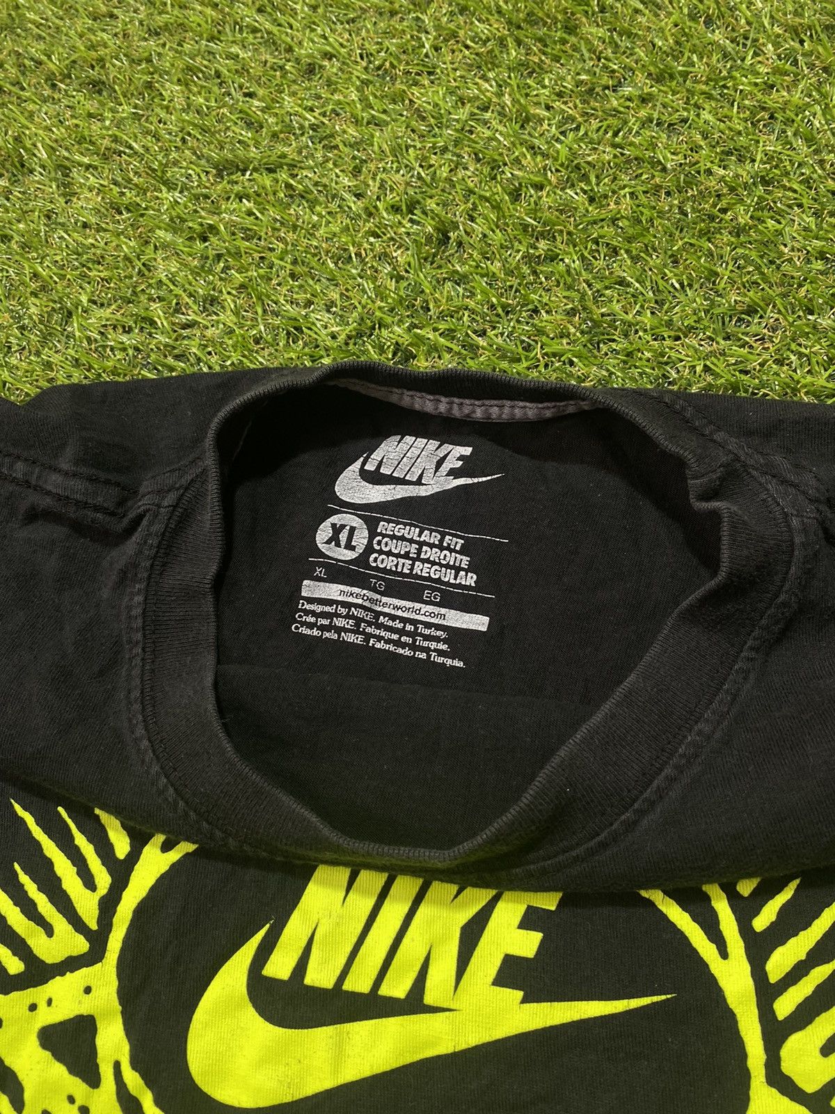 Nike Vintage 90s Nike tee streetwear big logo swoosh size XL Size US XL / EU 56 / 4 - 4 Thumbnail