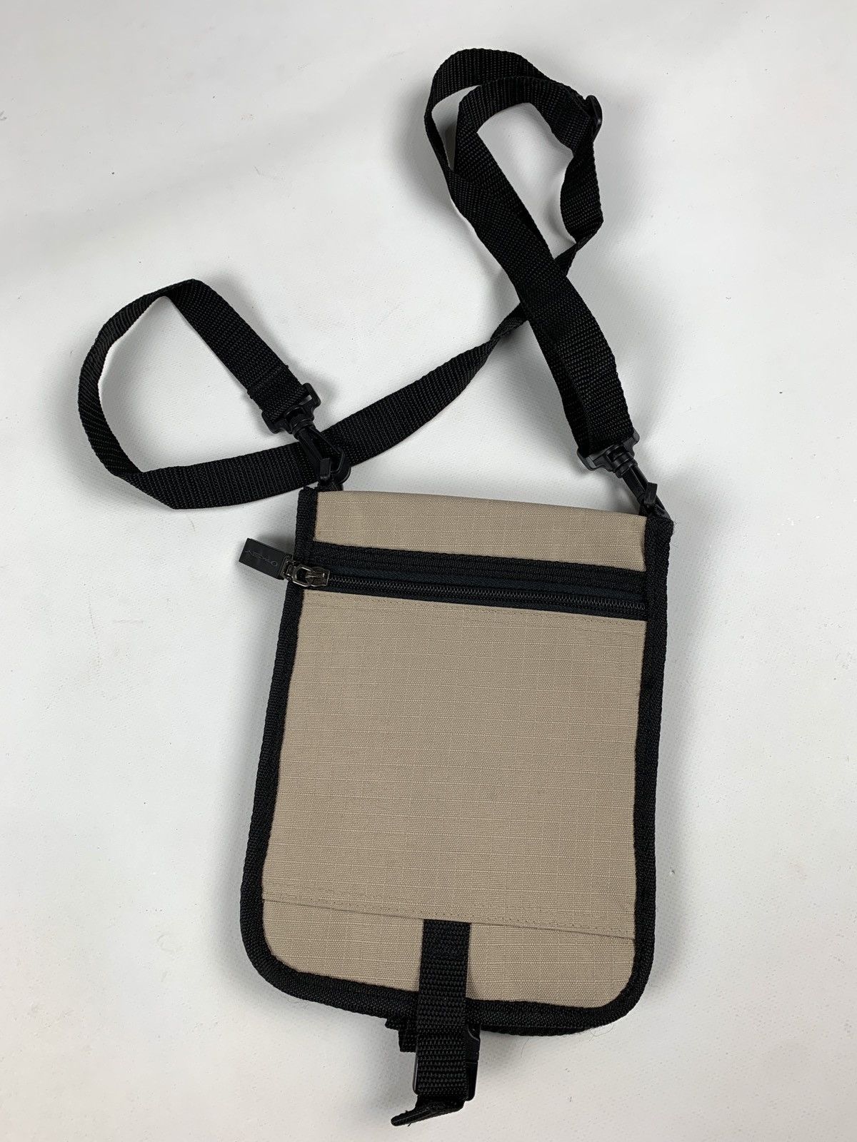 Oakley Vintage Oakley Double Sided Messenger Bag Size ONE SIZE - 15 Thumbnail