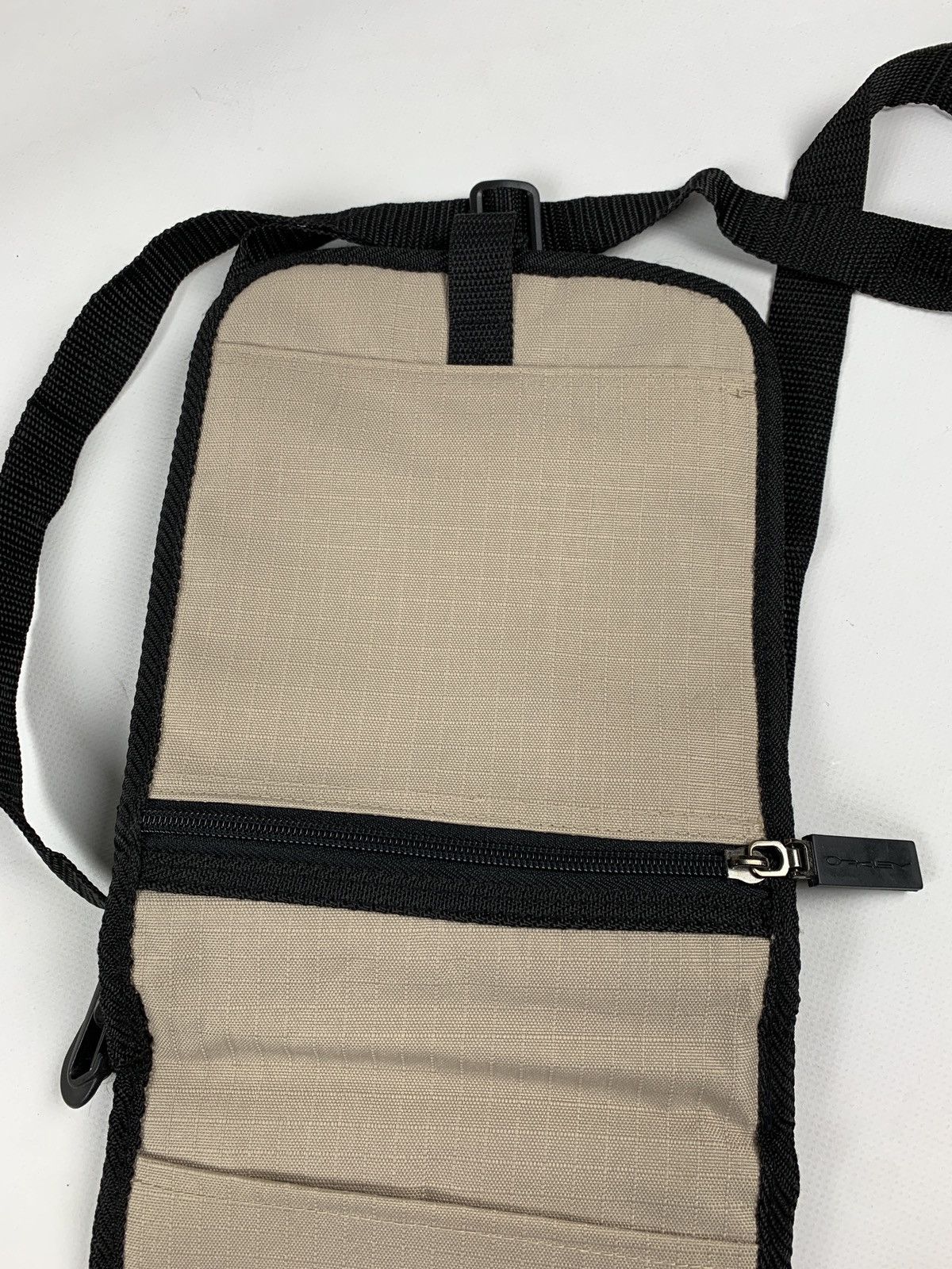Oakley Vintage Oakley Double Sided Messenger Bag Size ONE SIZE - 14 Thumbnail