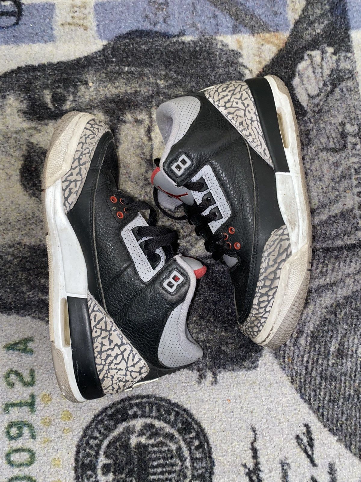Jordan Brand × Nike Jordan 3 Retro Black Cement (2018) 5.5Y Grade School Size US 7 / IT 37 - 2 Thumbnail