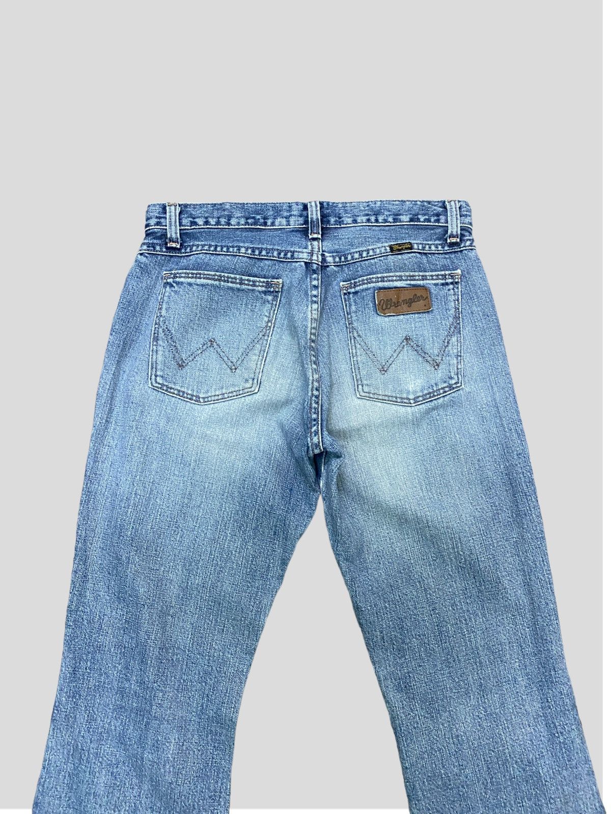 Japanese Brand × Vintage × Wrangler VINTAGE WRANGLER FLARED BOOTCUT DISTRESSED DENIM Size US 26 / EU 42 - 10 Thumbnail