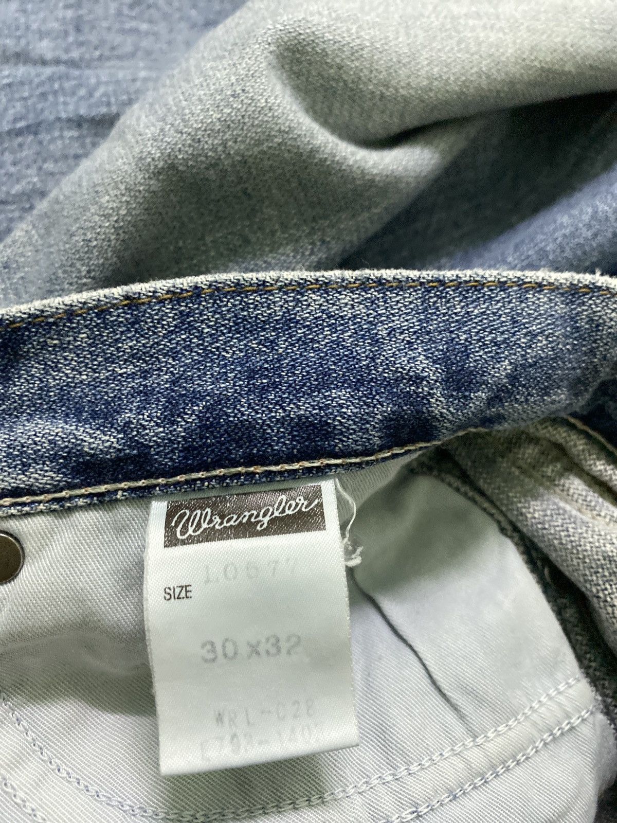 Japanese Brand × Vintage × Wrangler VINTAGE WRANGLER FLARED BOOTCUT DISTRESSED DENIM Size US 26 / EU 42 - 12 Thumbnail