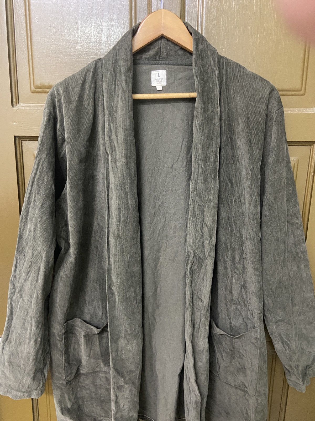 Japanese Brand Quash Disport Corduroy Shawl Collar Buttonless Long Cardigan Size US L / EU 52-54 / 3 - 1 Thumbnail