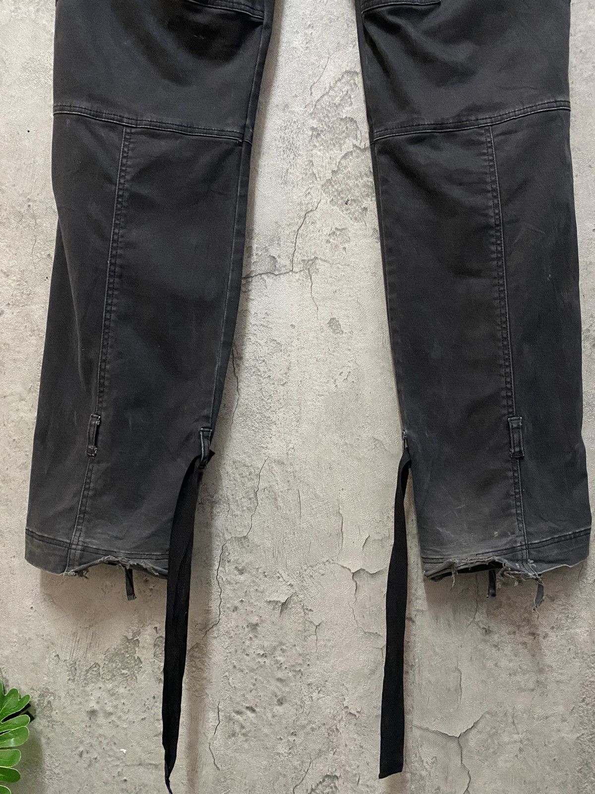 Designer × Japanese Brand WD Japan Flared Tactical Bondage Faded Valvet Cargo Pants Size US 31 - 16 Thumbnail
