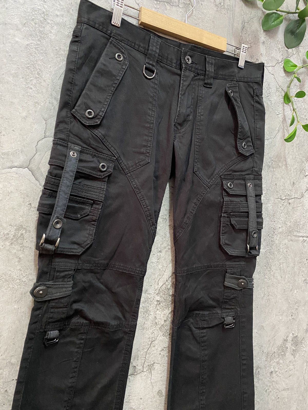 Designer × HIDEAWAYS × Japanese Brand Hideaways Japan Tactical Bondage Utility Flared Cargo Pants Size US 31 - 14 Thumbnail