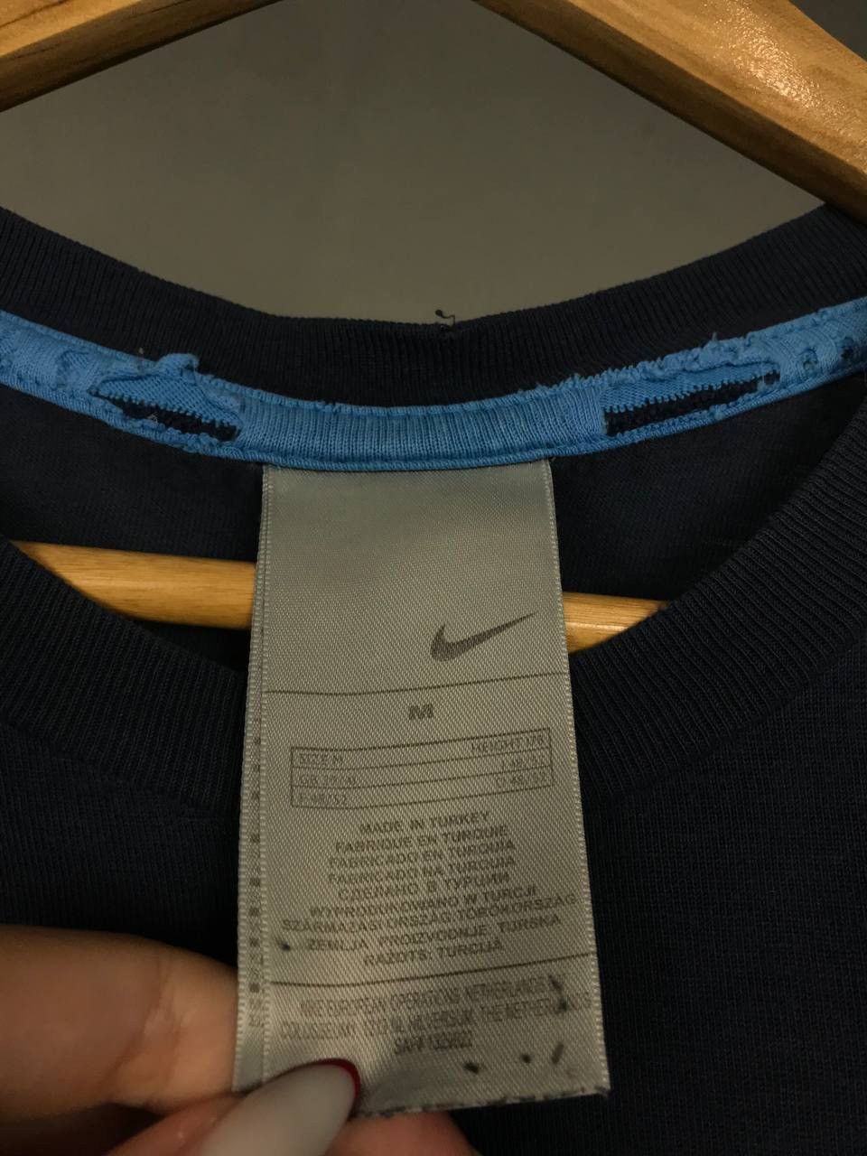 Nike × Vintage Nike swoosh streetwear vintage center logo tee Size US M / EU 48-50 / 2 - 4 Thumbnail