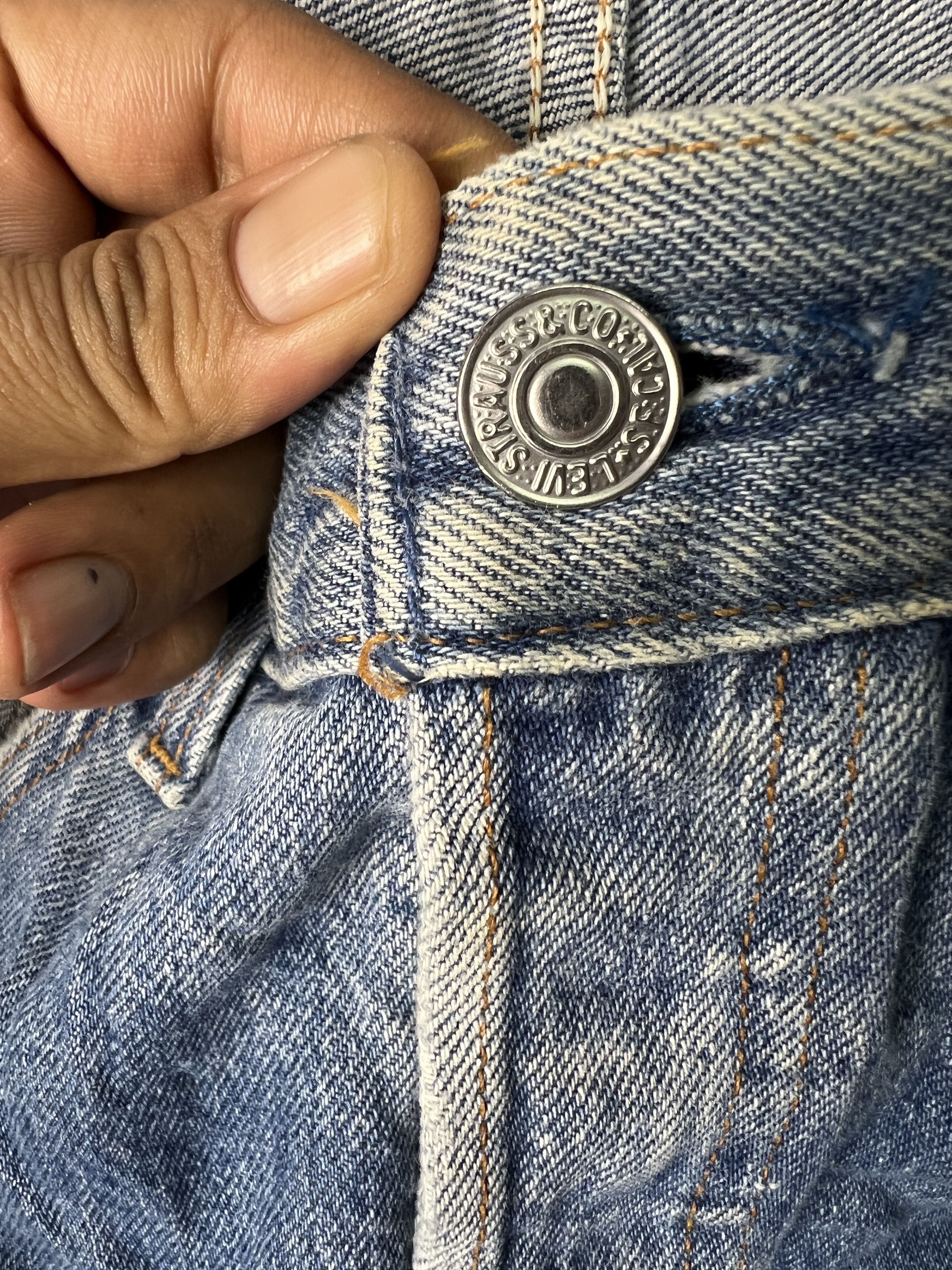 Levi's Vintage Clothing 🔥Vintage Levis 501 Distressed Denim Size US 32 / EU 48 - 10 Thumbnail