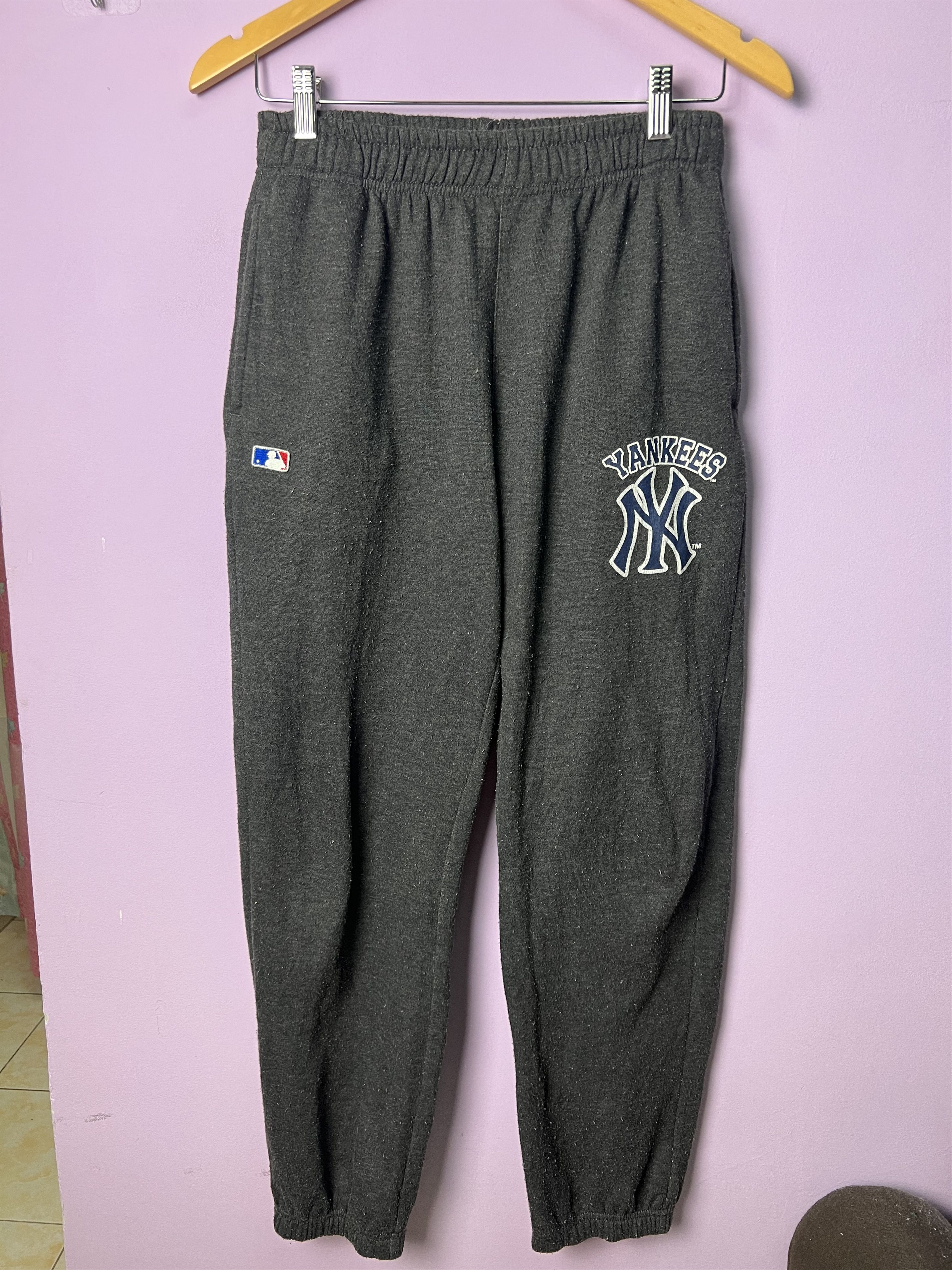 New York Yankees 🔥New York Yankees Sweatpants Jogger Size 27" / US 4 / IT 40 - 1 Thumbnail
