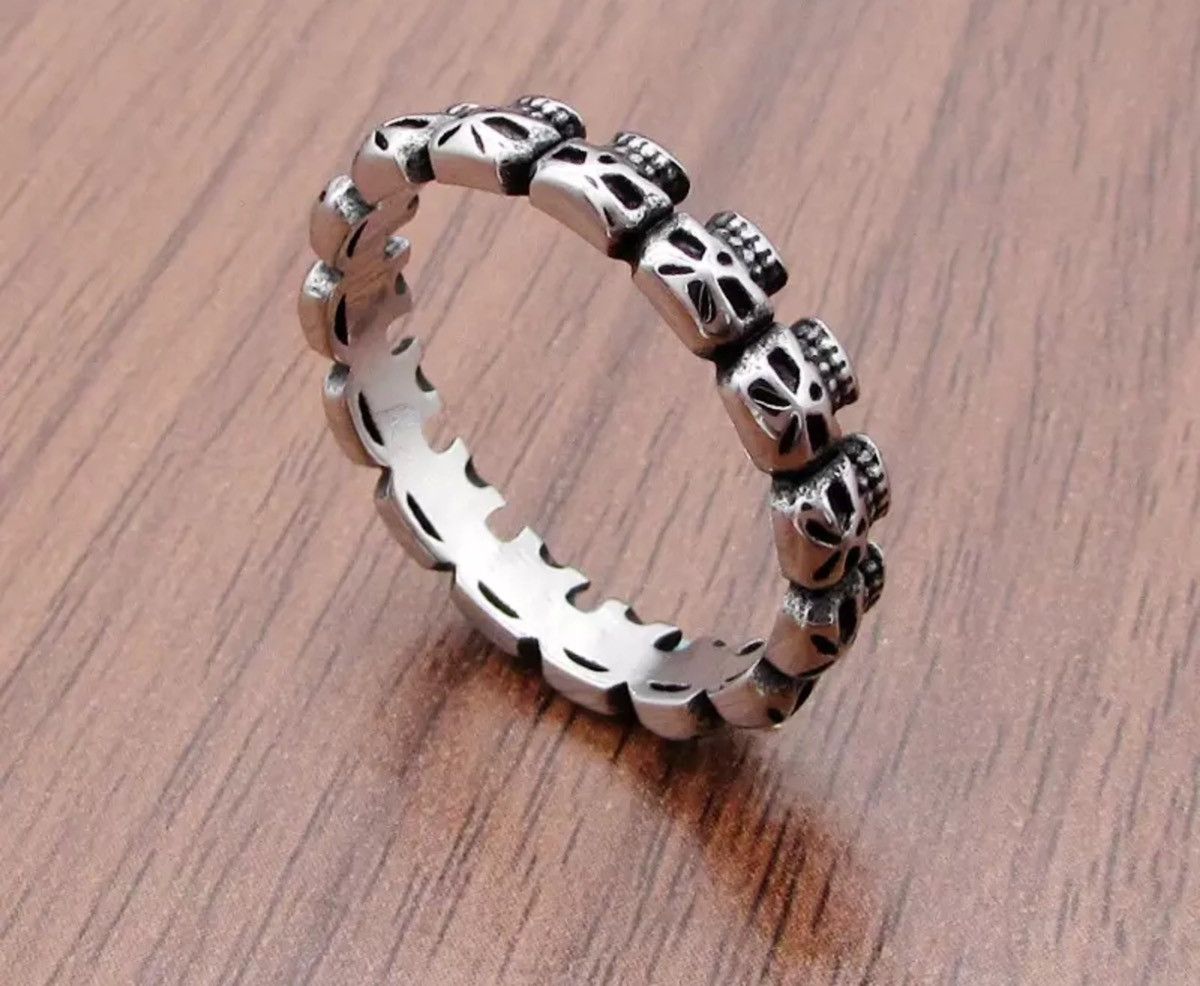 Jewelry Stainless Steel Biker Round Pave Skeleton Ring Size ONE SIZE - 2 Thumbnail
