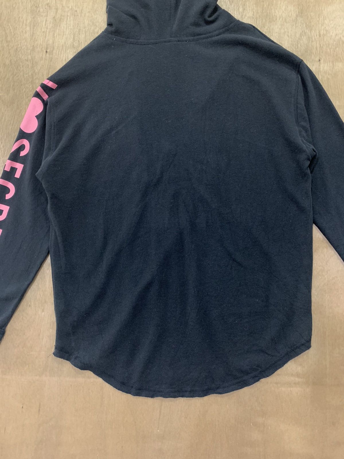 Japanese Brand × Pink VICTORIA SECRET Vntg Pink Big Logo Curved Hem Hoodie Jacket Size M / US 6-8 / IT 42-44 - 11 Thumbnail