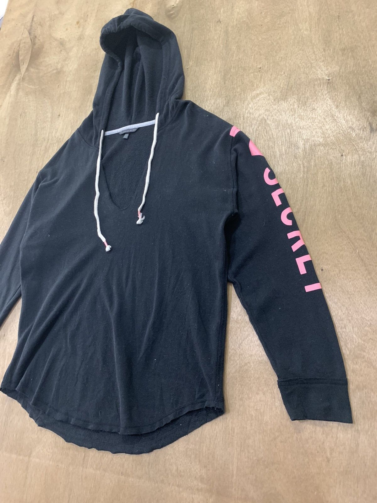Japanese Brand × Pink VICTORIA SECRET Vntg Pink Big Logo Curved Hem Hoodie Jacket Size M / US 6-8 / IT 42-44 - 6 Thumbnail