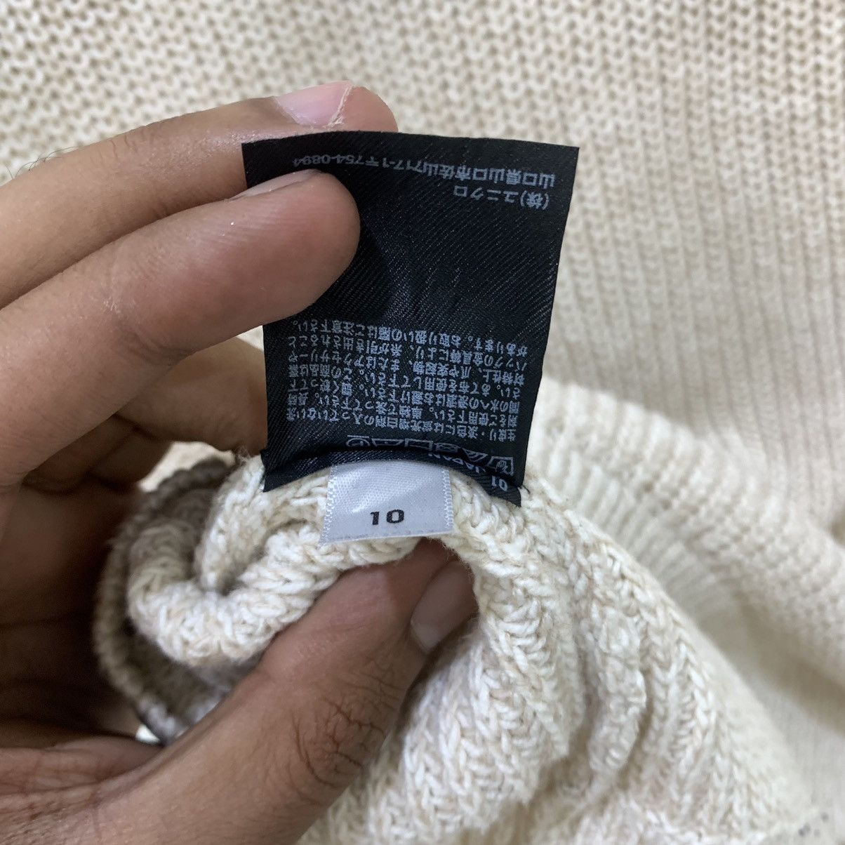 Uniqlo UNIQLO Crewneck TwistCable Knitwear Pullover Jumper Sweater Size L / US 10 / IT 46 - 15 Thumbnail