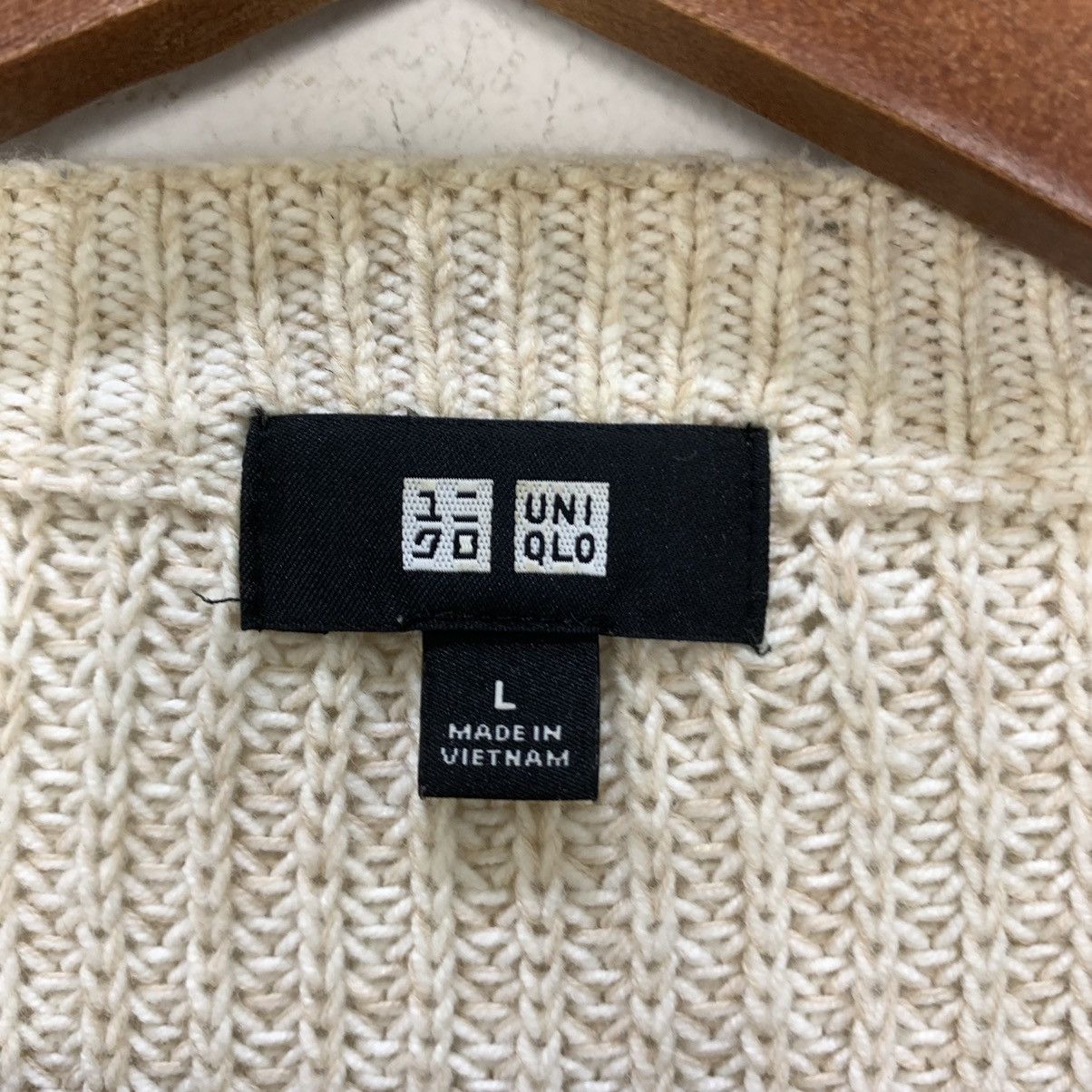 Uniqlo UNIQLO Crewneck TwistCable Knitwear Pullover Jumper Sweater Size L / US 10 / IT 46 - 13 Thumbnail