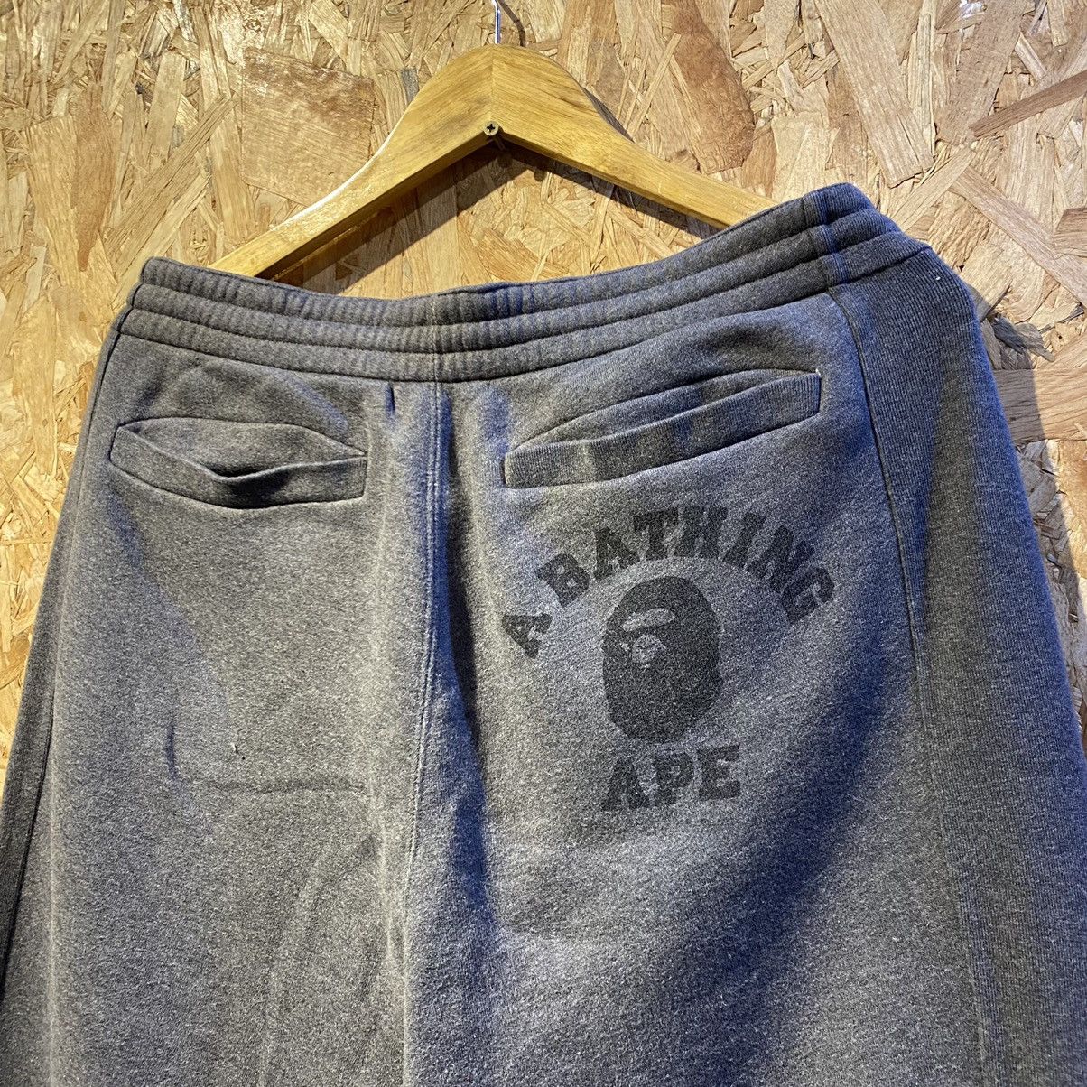Bape RARE‼️A Bathing Ape College Logo Pocket Sweatpants Like New Size US 38 / EU 54 - 3 Thumbnail