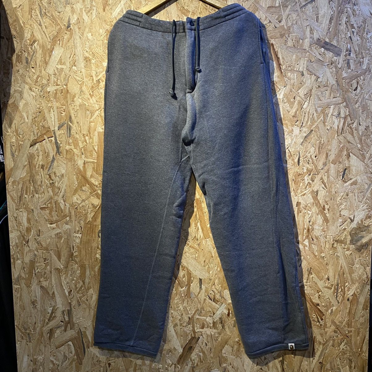Bape RARE‼️A Bathing Ape College Logo Pocket Sweatpants Like New Size US 38 / EU 54 - 2 Thumbnail