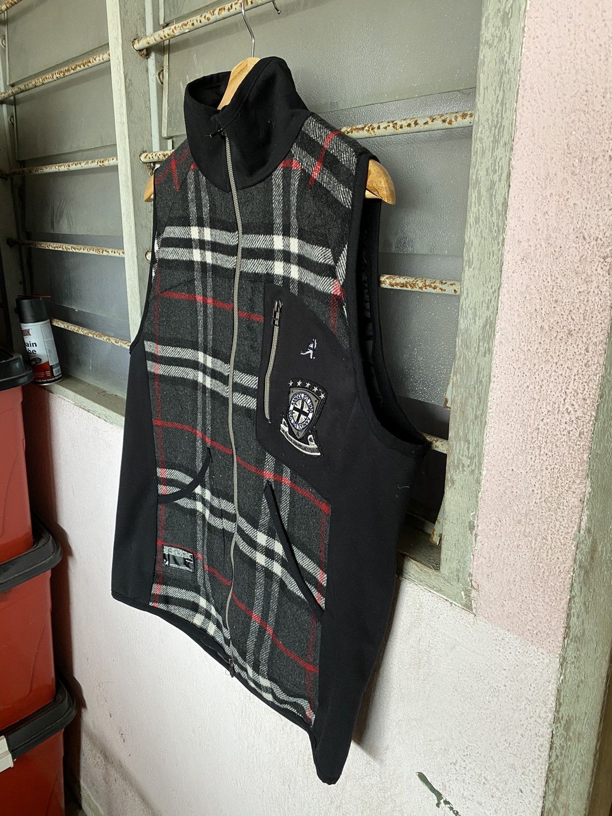 Kangol ⚡️Steals⚡️ Kangol Nova Check Vest Size US M / EU 48-50 / 2 - 3 Thumbnail