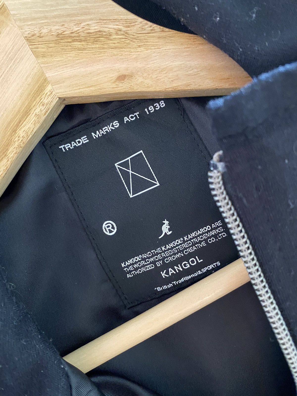 Kangol ⚡️Steals⚡️ Kangol Nova Check Vest Size US M / EU 48-50 / 2 - 8 Thumbnail