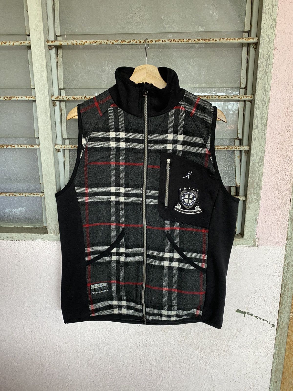 Kangol ⚡️Steals⚡️ Kangol Nova Check Vest Size US M / EU 48-50 / 2 - 5 Thumbnail