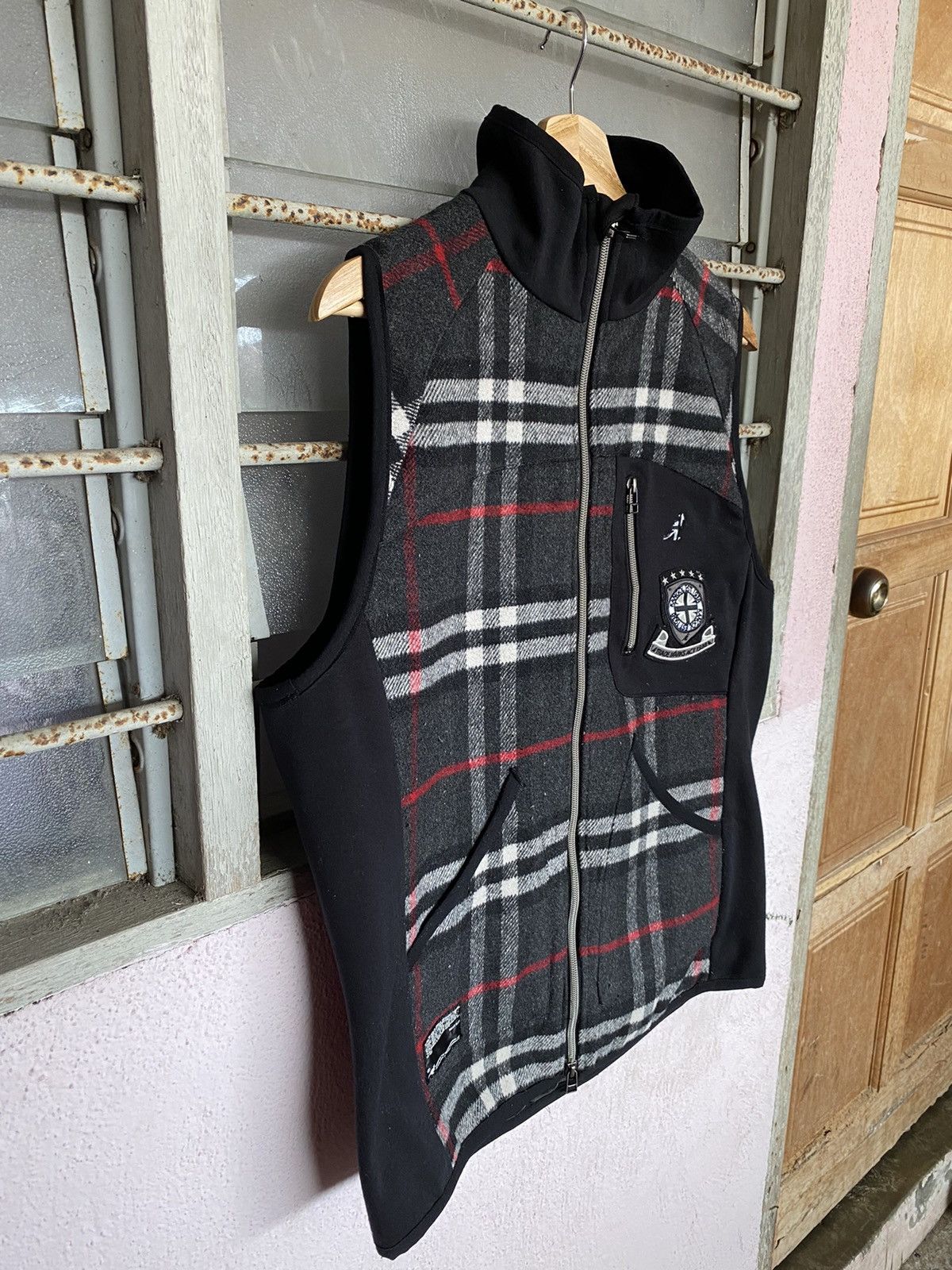 Kangol ⚡️Steals⚡️ Kangol Nova Check Vest Size US M / EU 48-50 / 2 - 4 Thumbnail