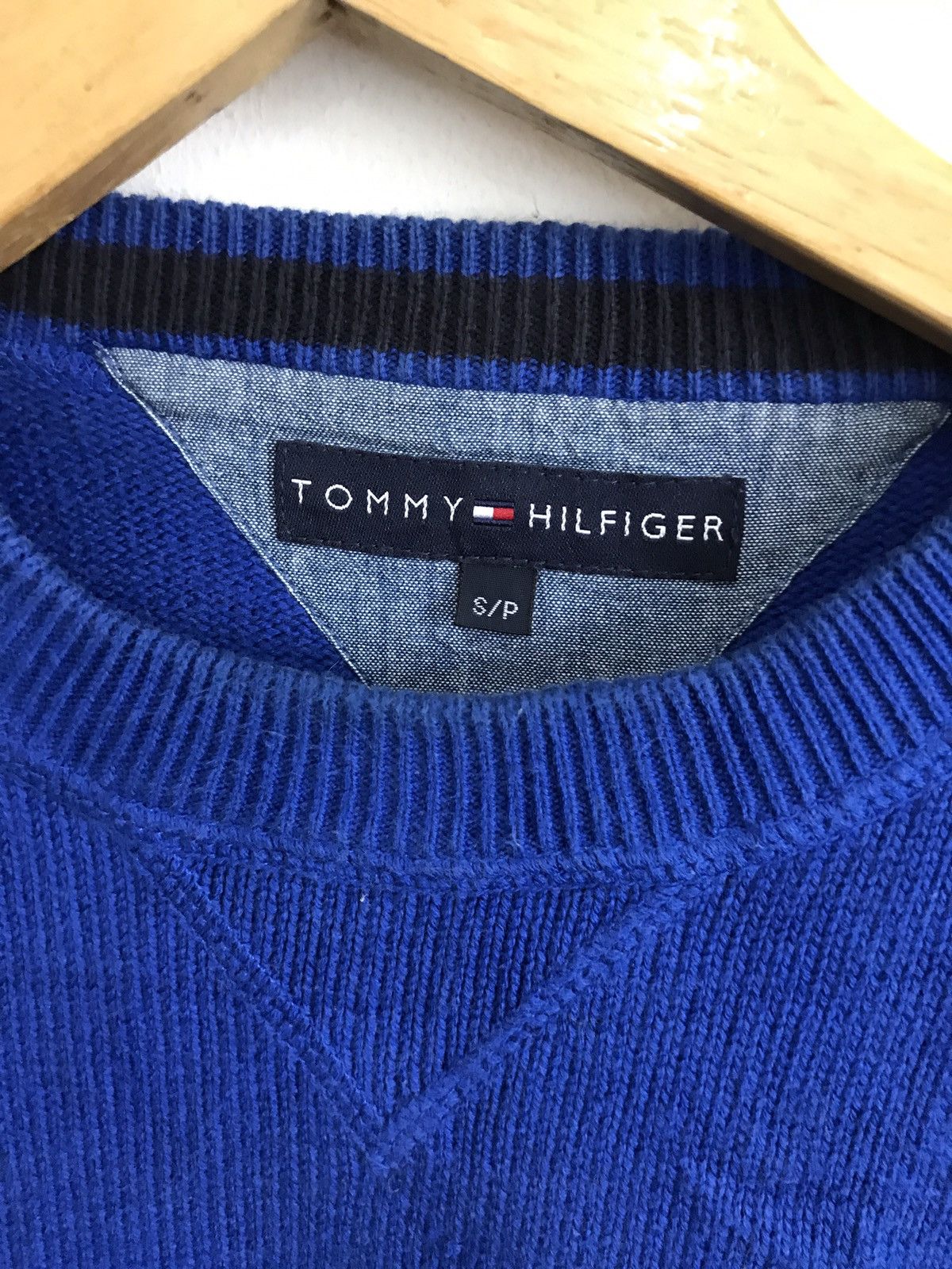 Tommy Hilfiger Tommy Hilfiger Sweatshirt Armpit 21.5"x26" Size US S / EU 44-46 / 1 - 4 Thumbnail