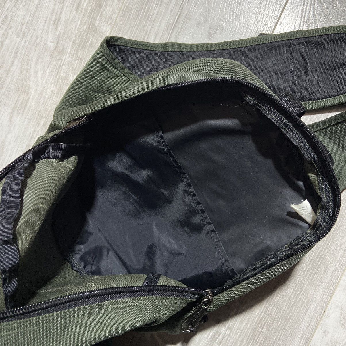 Eastpak × Vintage Vintage Eastpak Hype Shoulder Bag Gorpcore Size ONE SIZE - 5 Thumbnail