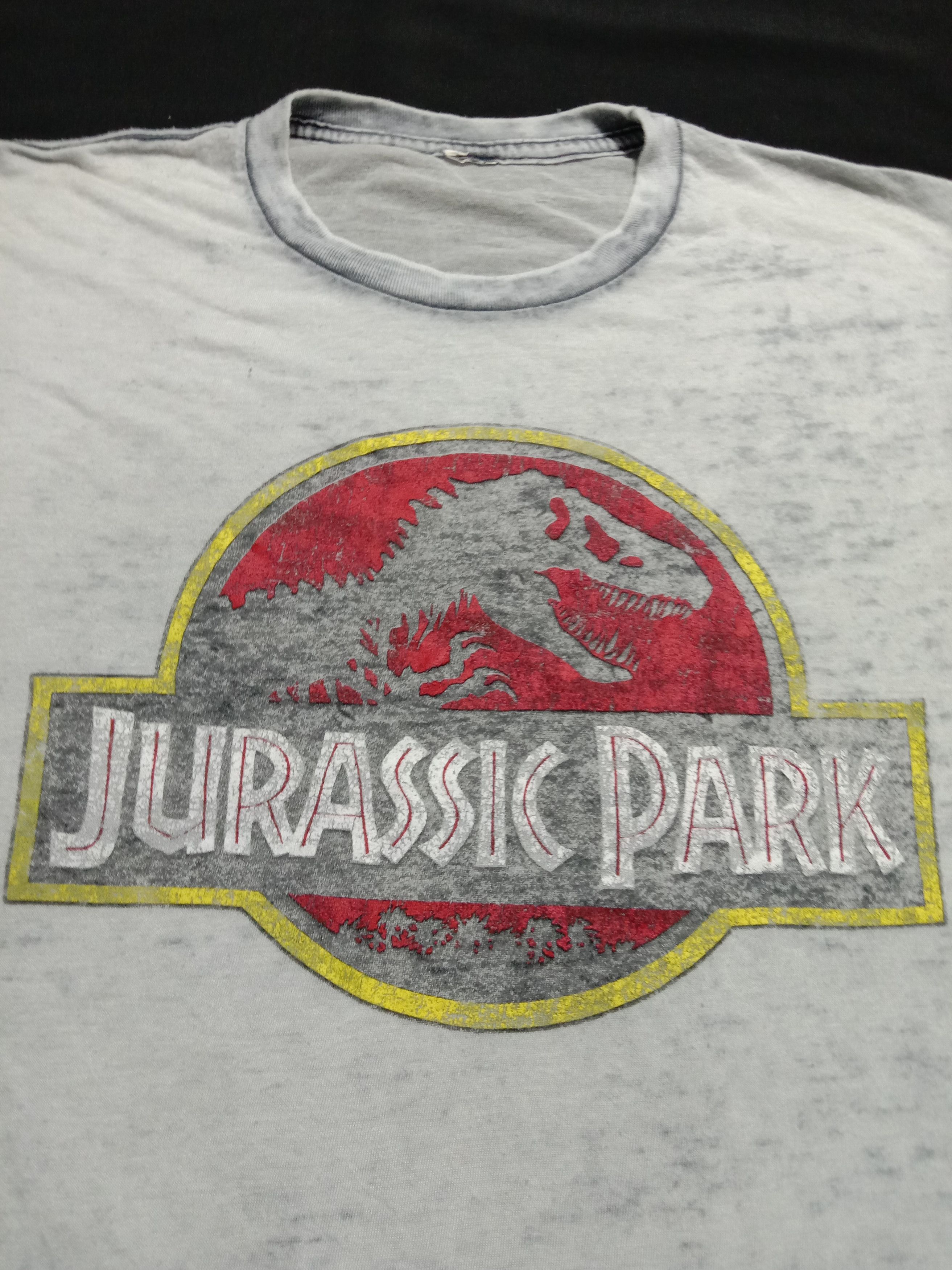 Universal Studios Paper Thin Tee Vintage y2k Jurassic Park Universal Studios Size US M / EU 48-50 / 2 - 2 Thumbnail