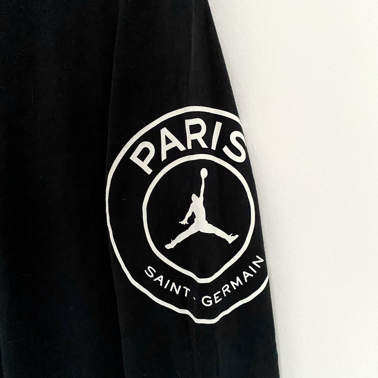 Jordan Brand × Nike PSG Paris Jordan Nike STMT Long-sleeve Black Logo Soccer Tee Size US M / EU 48-50 / 2 - 4 Thumbnail