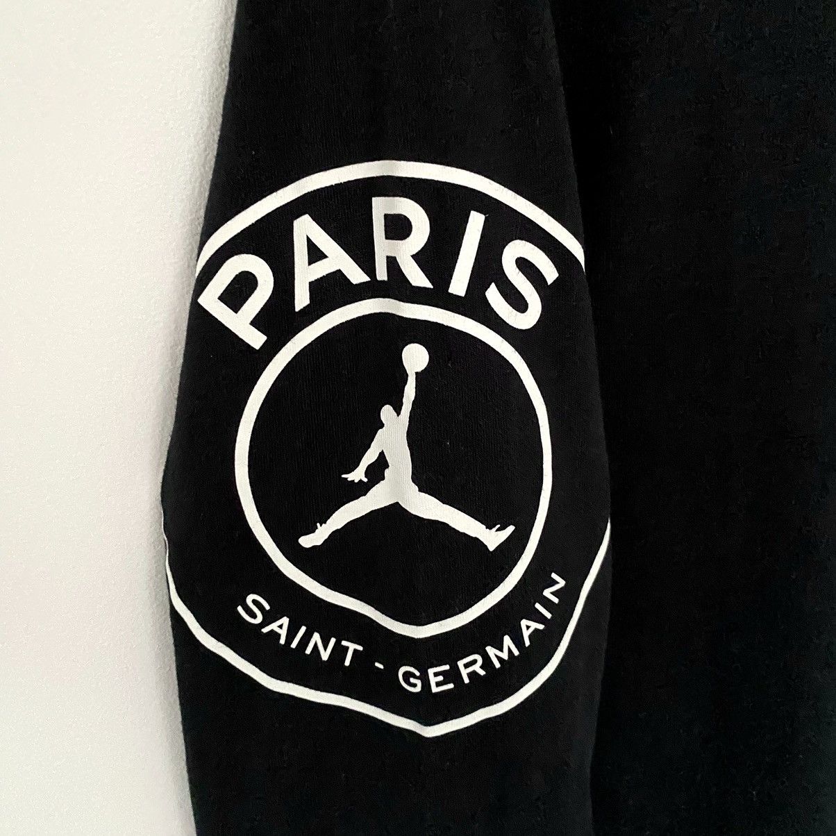 Jordan Brand × Nike PSG Paris Jordan Nike STMT Long-sleeve Black Logo Soccer Tee Size US M / EU 48-50 / 2 - 3 Thumbnail
