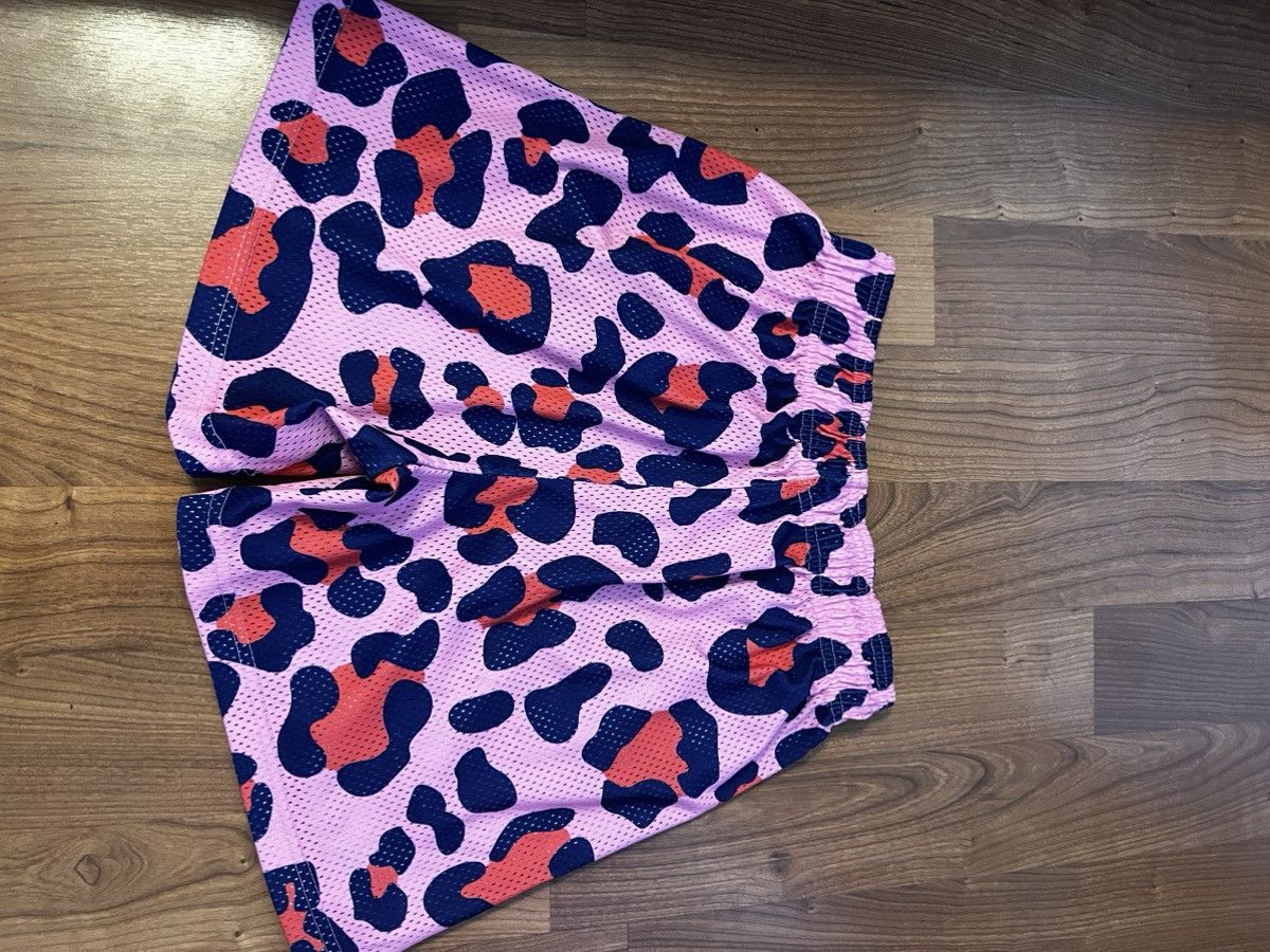 Eric Emanuel Eric Emanuel pink cheetah leopard shorts medium Size US 30 / EU 46 - 3 Thumbnail