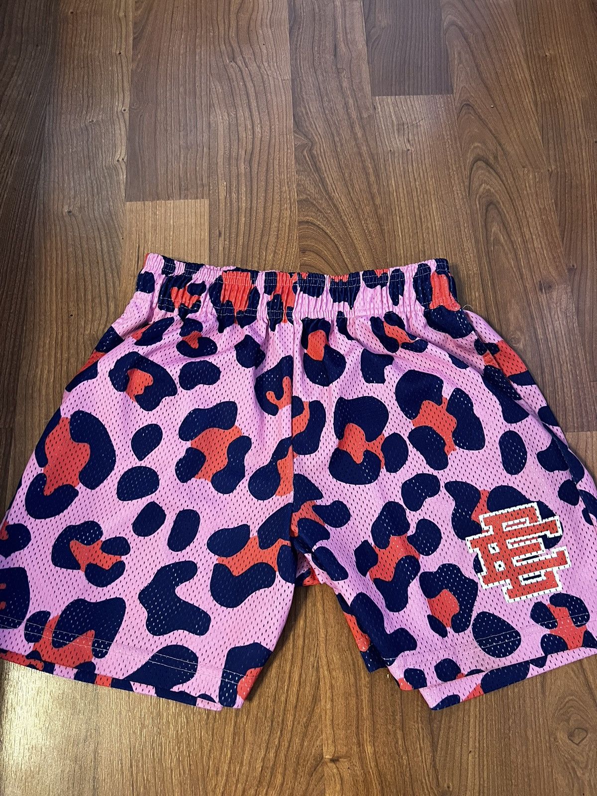 Eric Emanuel Eric Emanuel pink cheetah leopard shorts medium Size US 30 / EU 46 - 4 Thumbnail