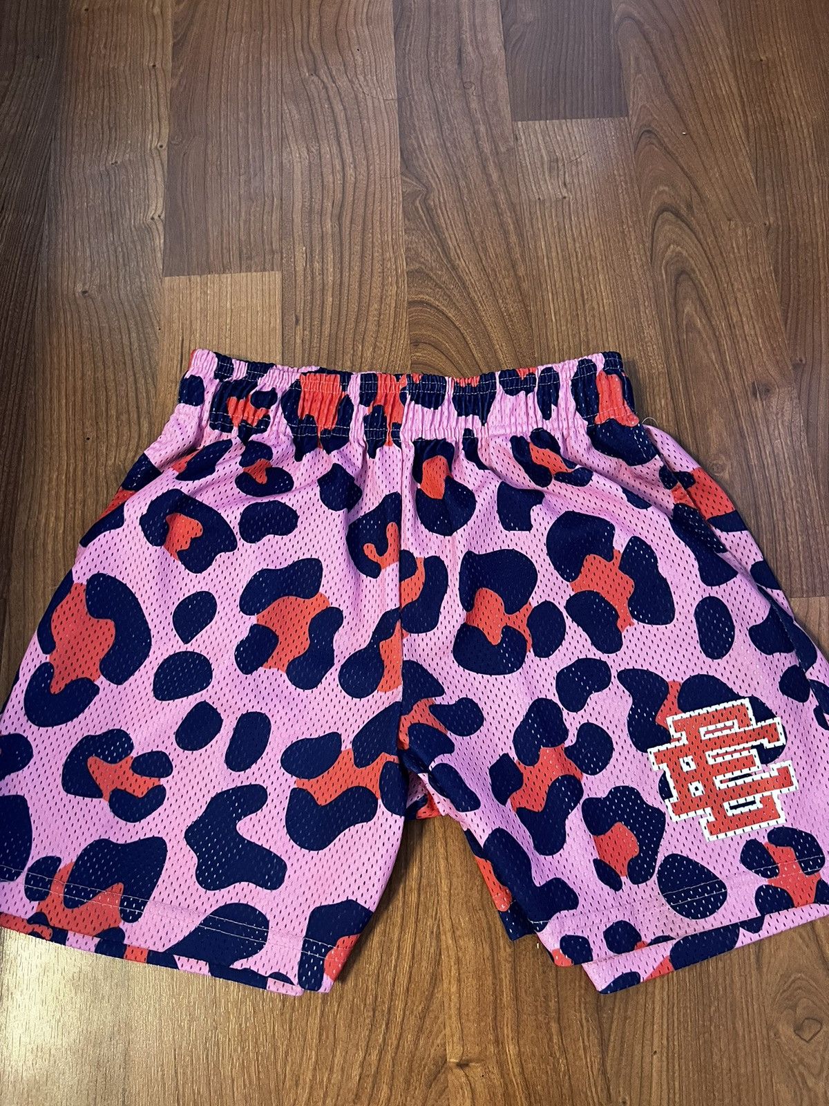 Eric Emanuel Eric Emanuel pink cheetah leopard shorts medium Size US 30 / EU 46 - 5 Thumbnail