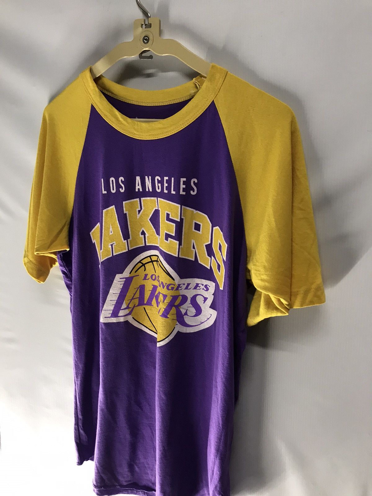 NBA L.A lakers ranglan tee made in usa Size US M / EU 48-50 / 2 - 5 Thumbnail