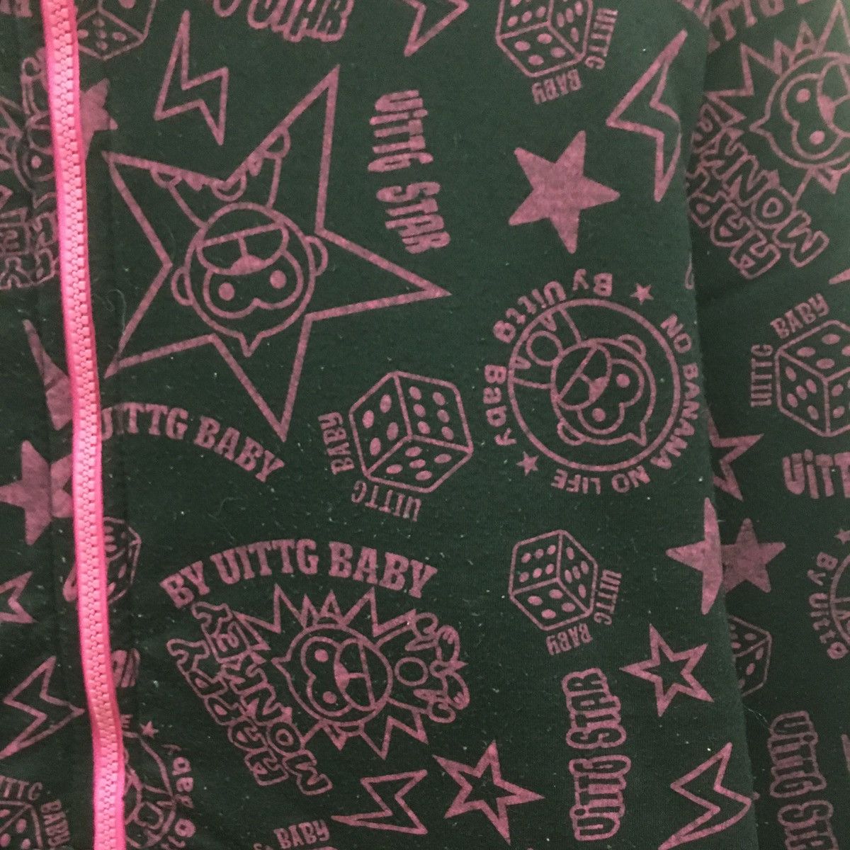 Japanese Brand Vintage UITTG BABY Hoodie Sweatshirt Full Print Biglogo Size US L / EU 52-54 / 3 - 5 Thumbnail