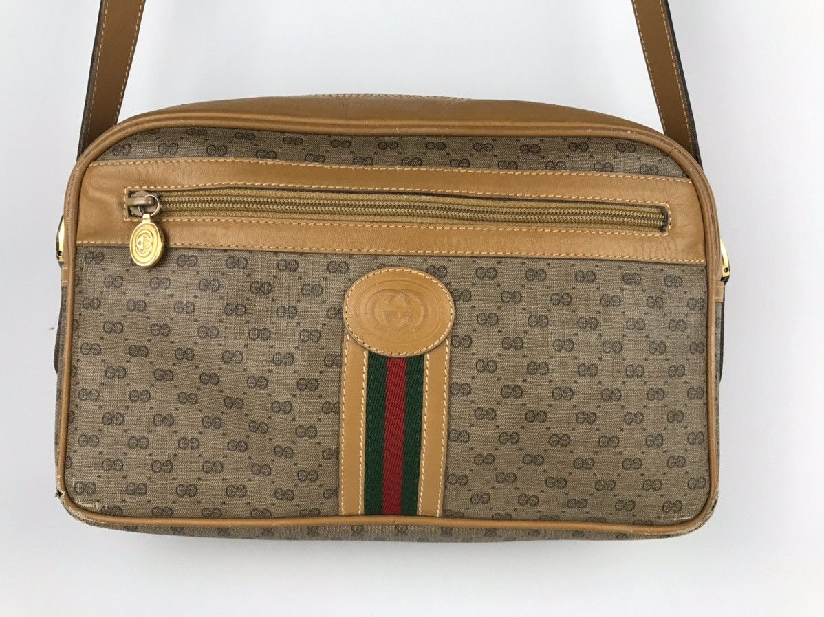 Gucci 🔥Rare 🔥Authentic Vintage Gucci Cross body bag Size ONE SIZE - 2 Thumbnail